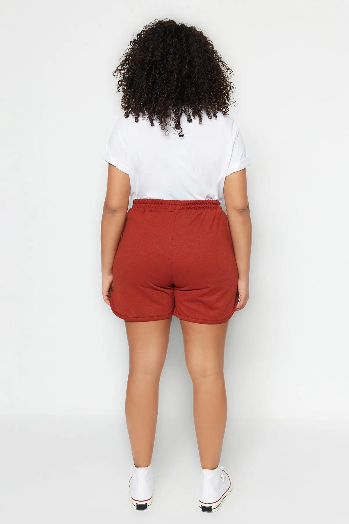 Trendyol Curve  Braune dünne Strickshorts TBBSS23AP00002