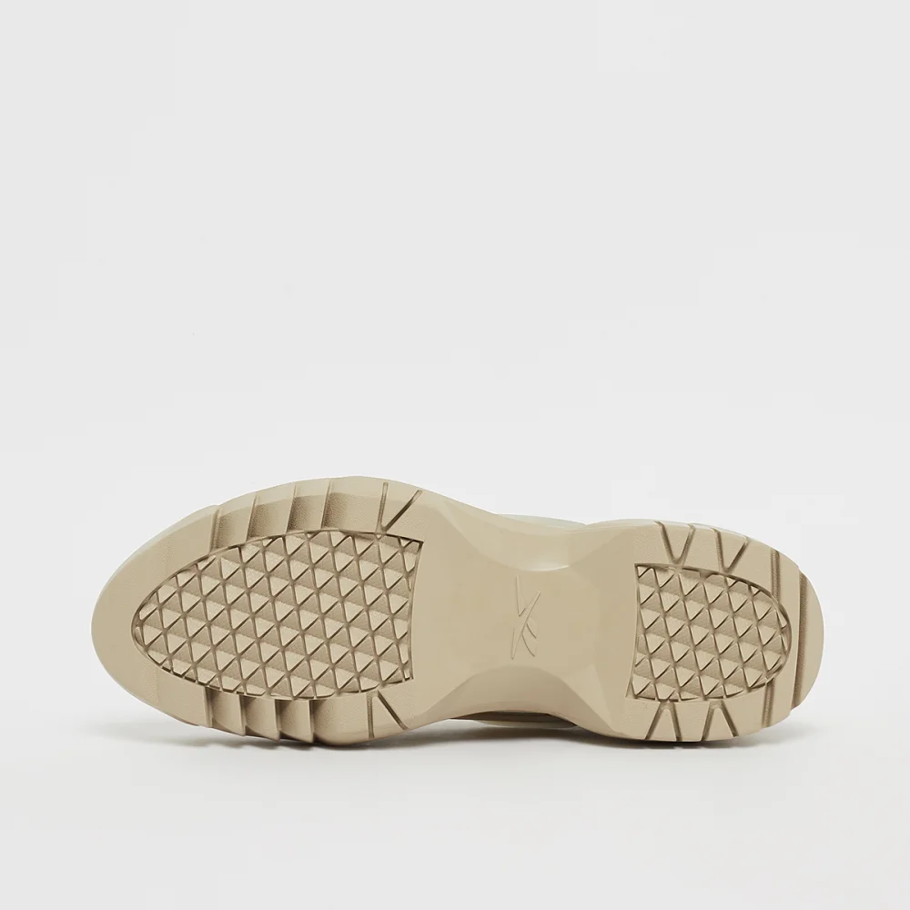 Reebok Cardi B x Club C V2 GW6697 / braun