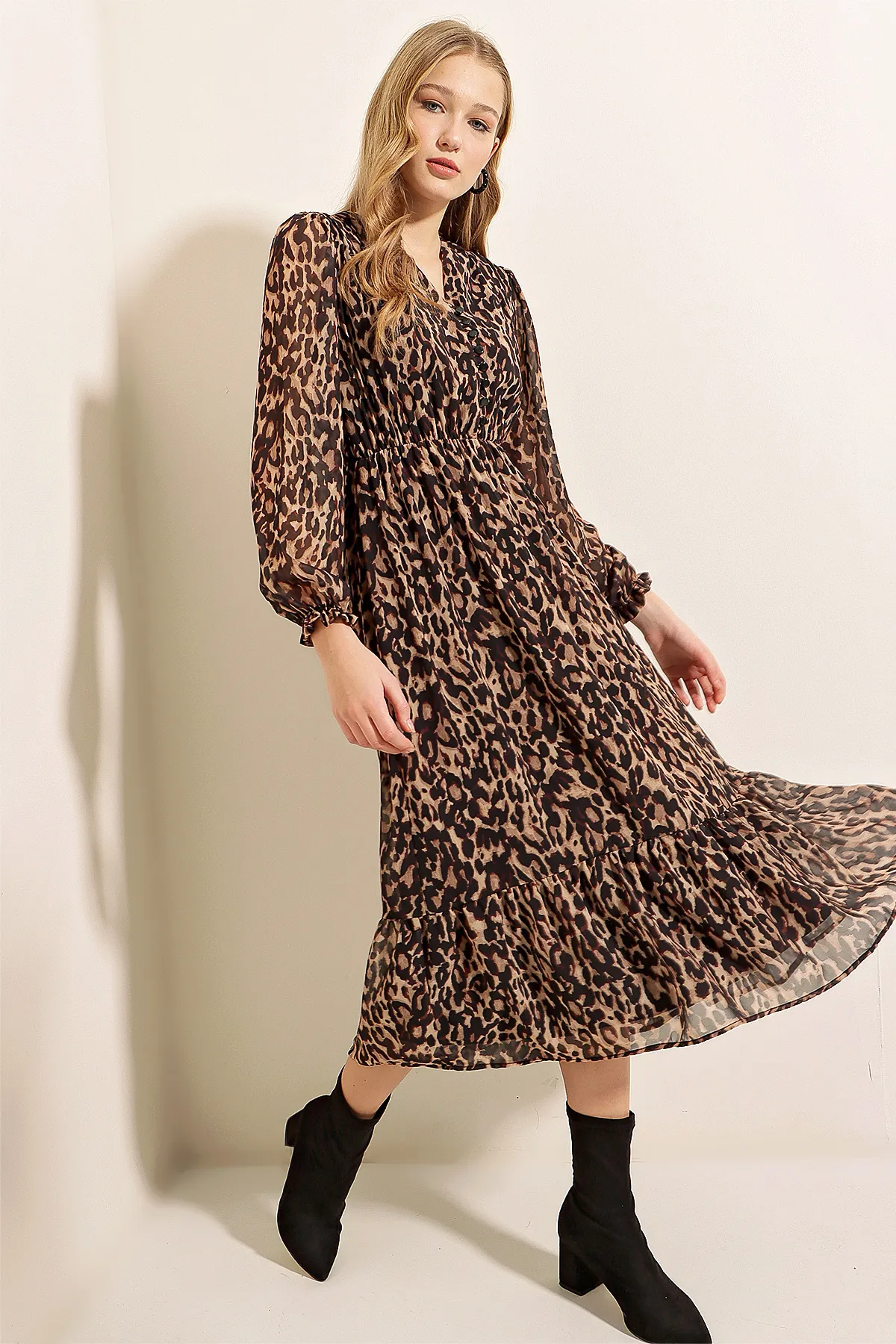 Bigdart  2137 Gemustertes Chiffonkleid – C. Brown