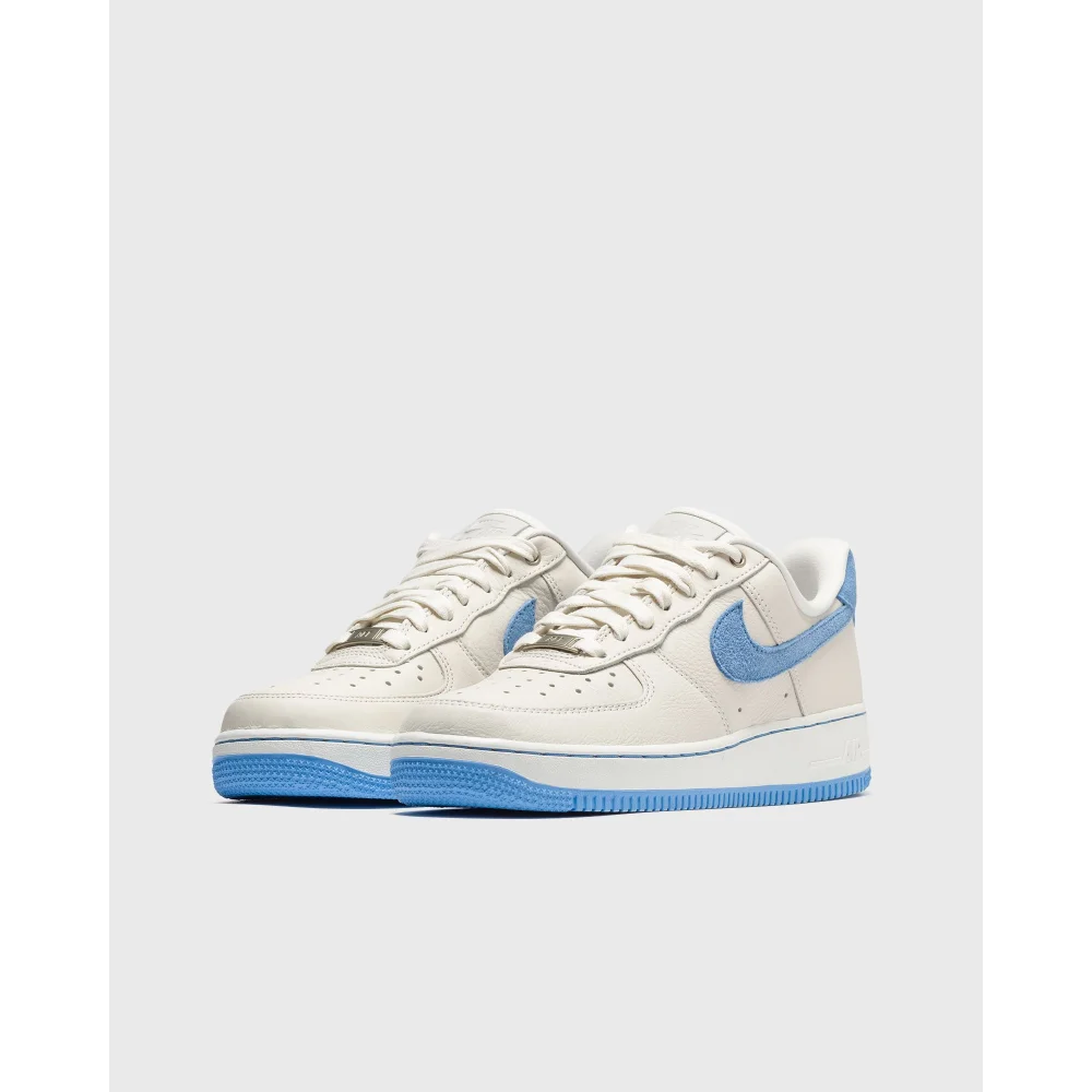 Nike Air Force 1 WMNS LXX DX1193-100 / weiss