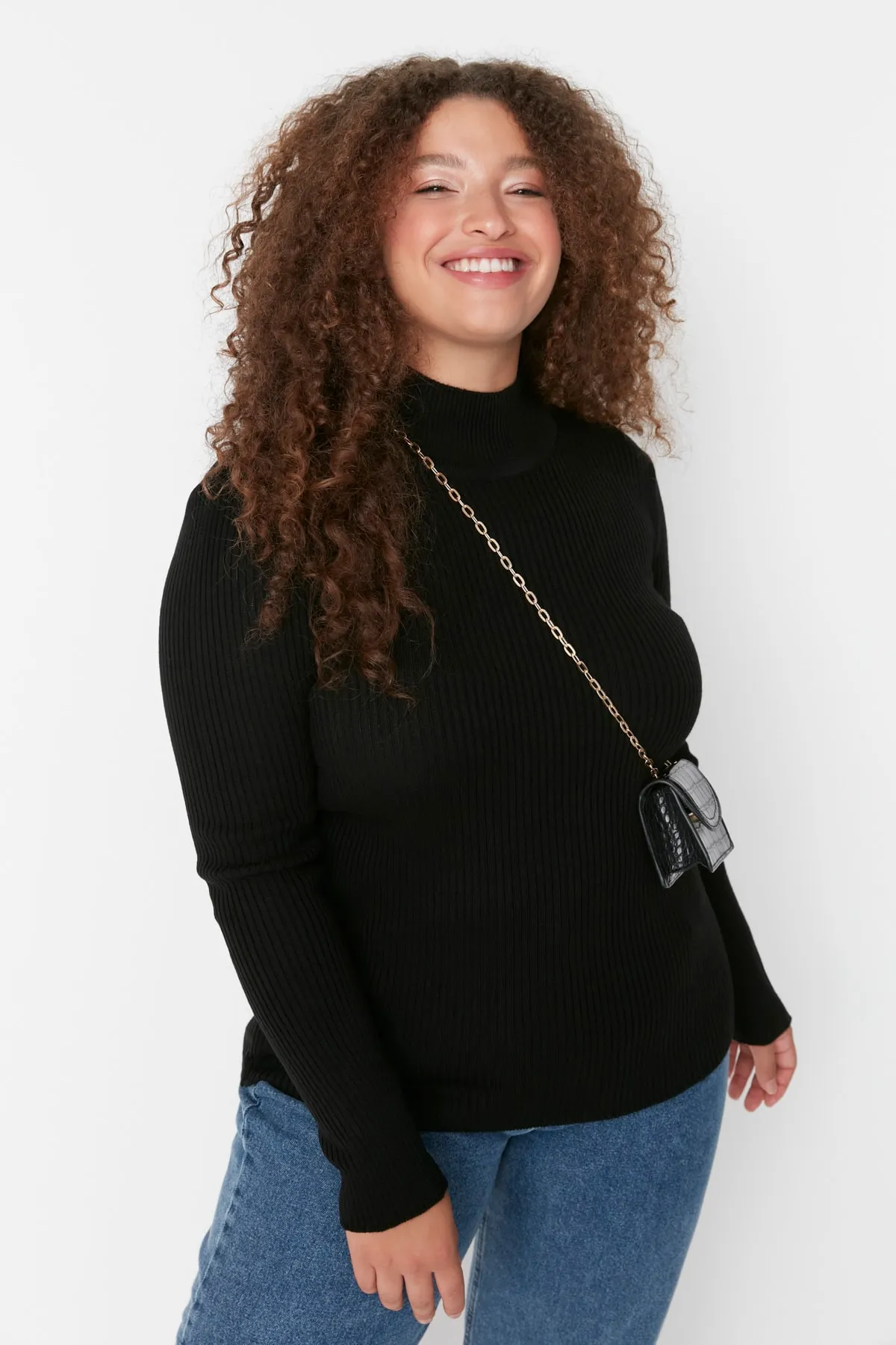 Trendyol Curve  Schwarzer dünner Strickpullover mit halbem Rollkragen TBBAW23AN00022