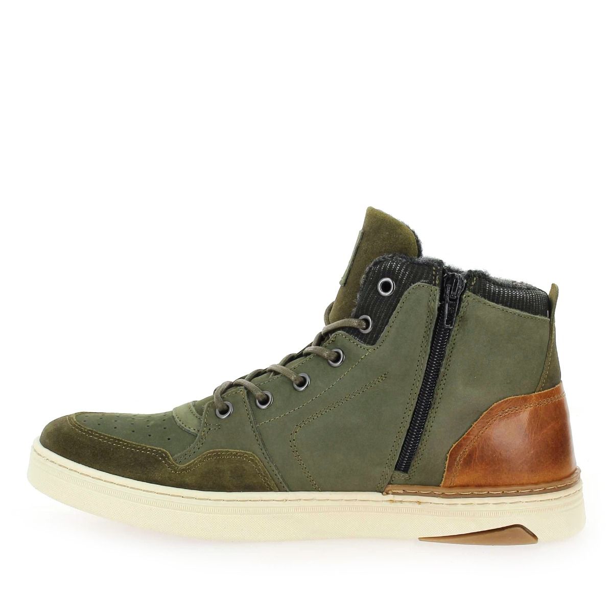 Bullboxer  887 K5 1076 A - Kaki