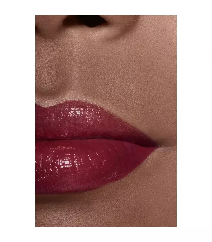 ROUGE COCO FLASH La Couleur, la Brillance, l'Intensité en un Éclair