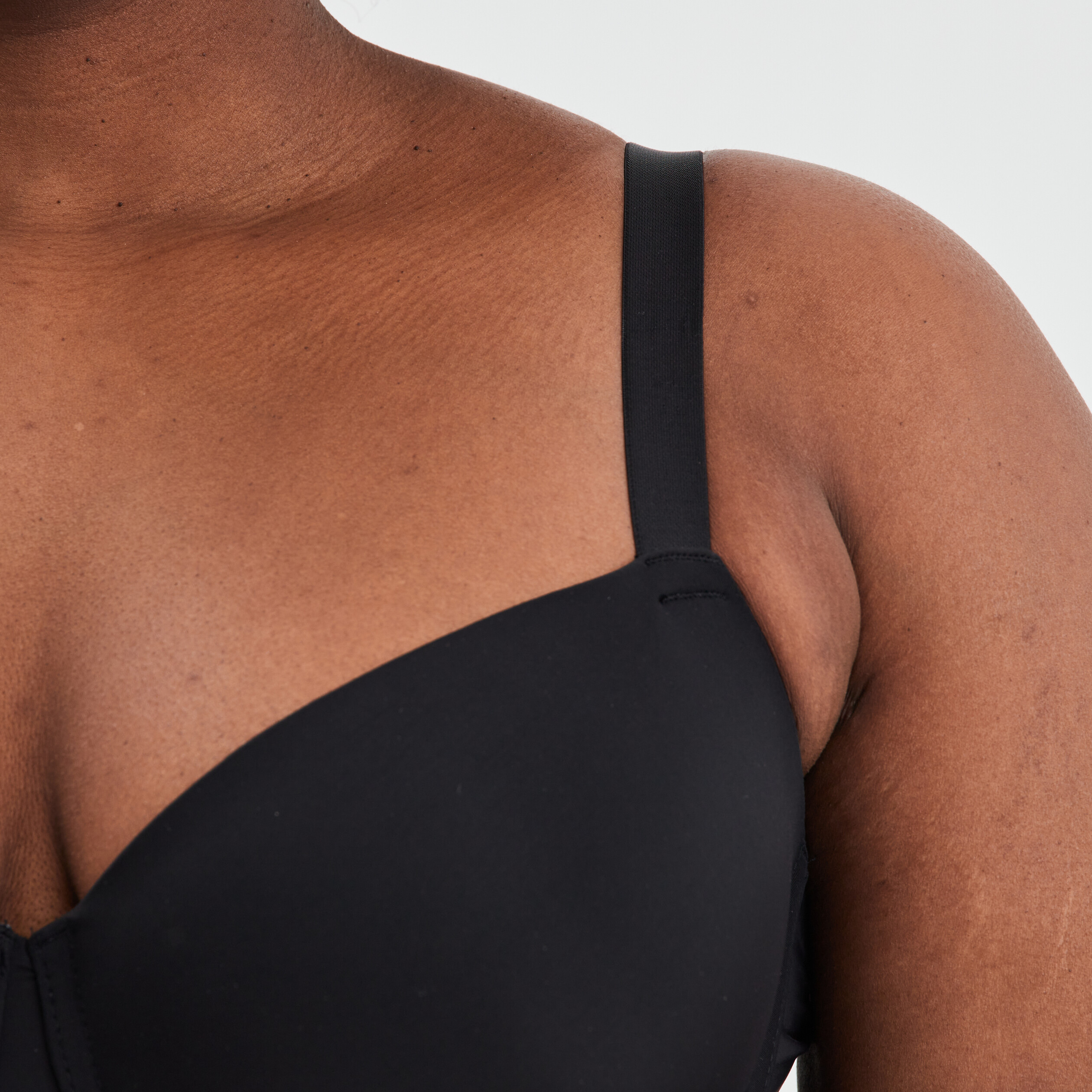 Soutien-gorge corbeille noir femme grande taille | La Halle