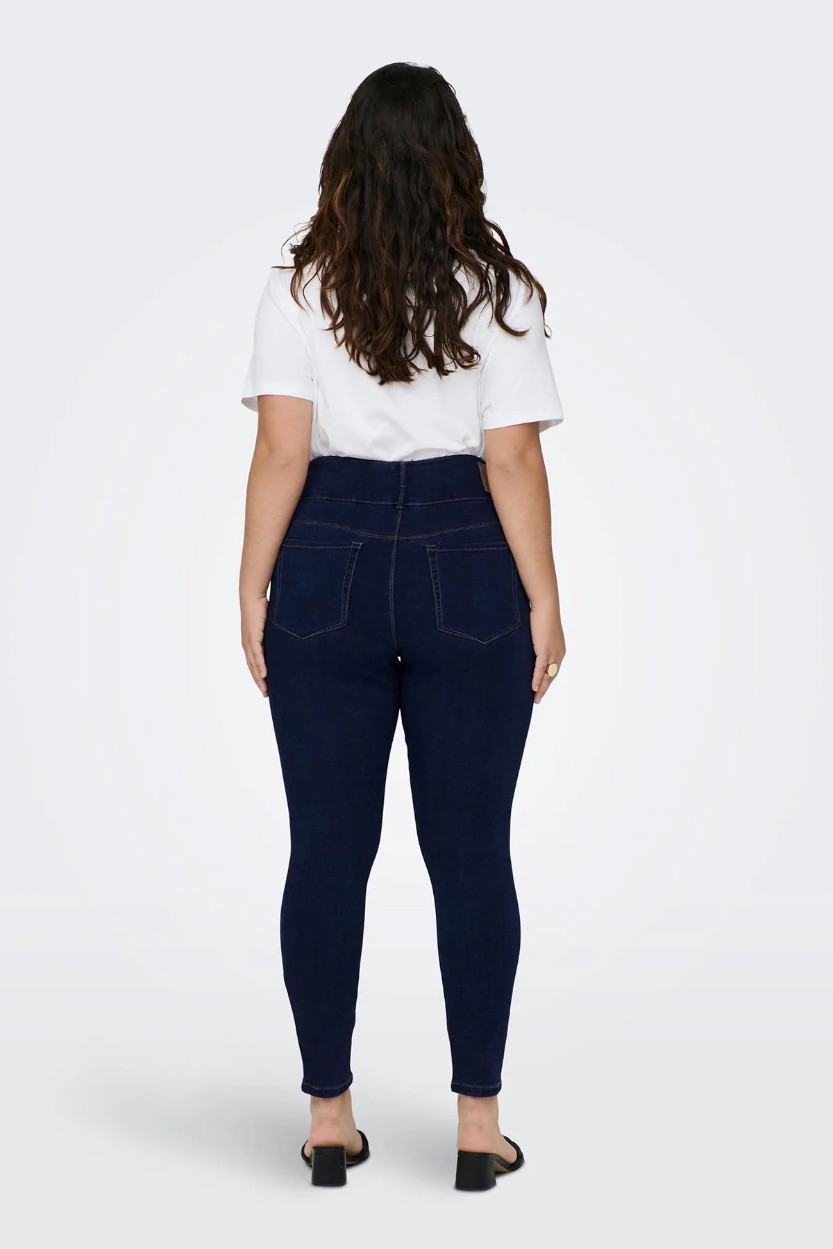 Only Carmakoma  Caranna Hw Sk Ank Dunkelblaue Jeans Noos