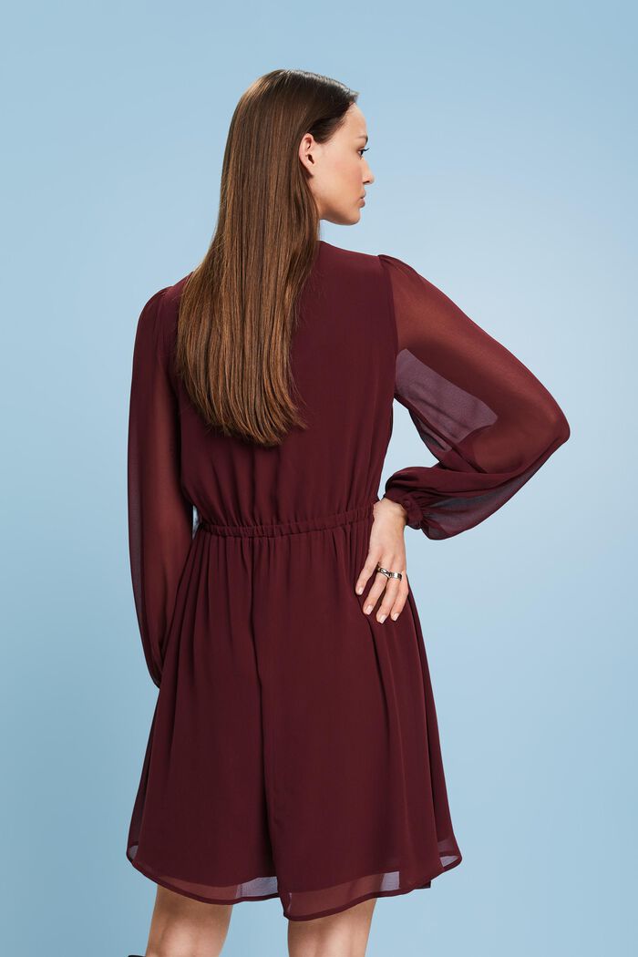 Chiffon-Minikleid mit V-Ausschnitt