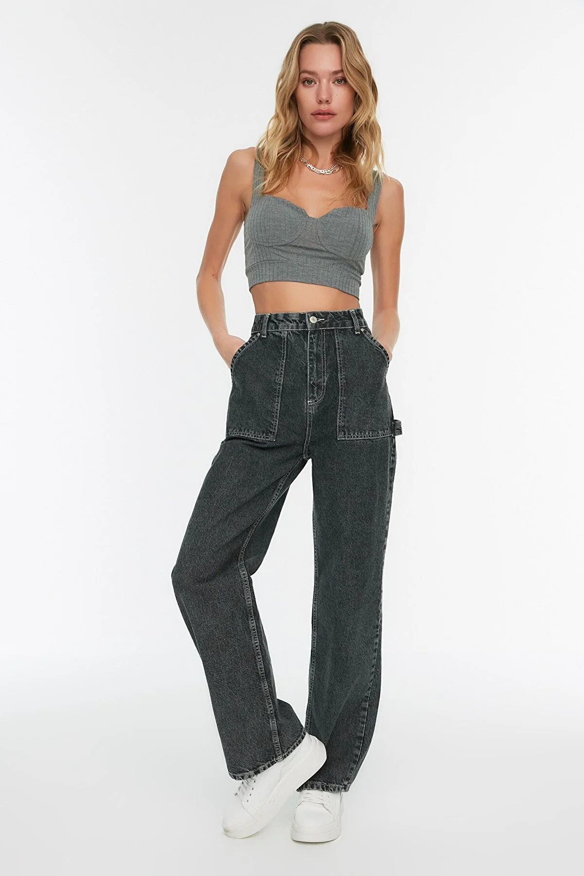 Trendyol Collection  Anthrazitfarbene High-Waist-Jeans mit weitem Bein und Taschendetail TWOAW22JE0595
