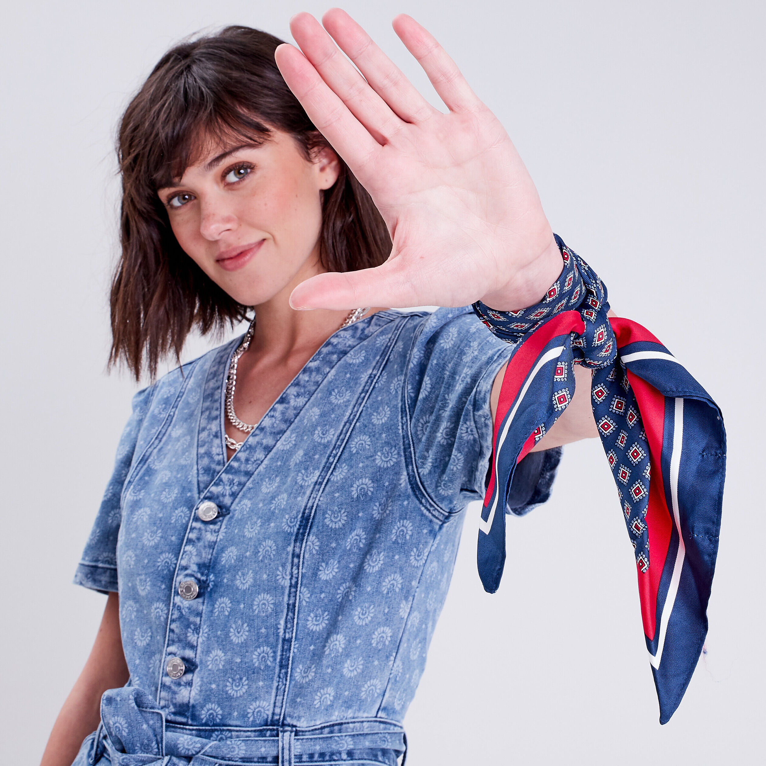 Foulard carrée bleu marine femme | Cache Cache