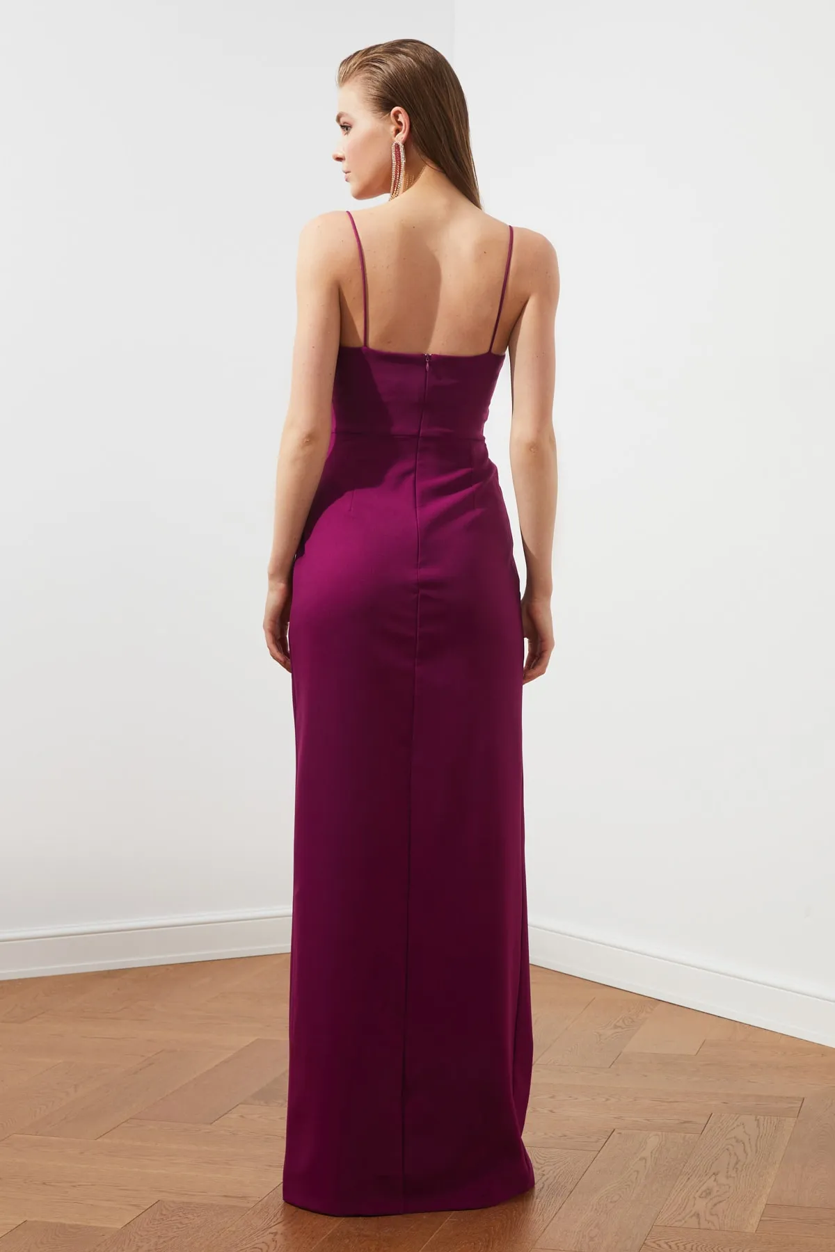 Trendyol Collection  Pflaumenfarbenes, langes Abendkleid mit Kragendetail TPRSS21AE0045