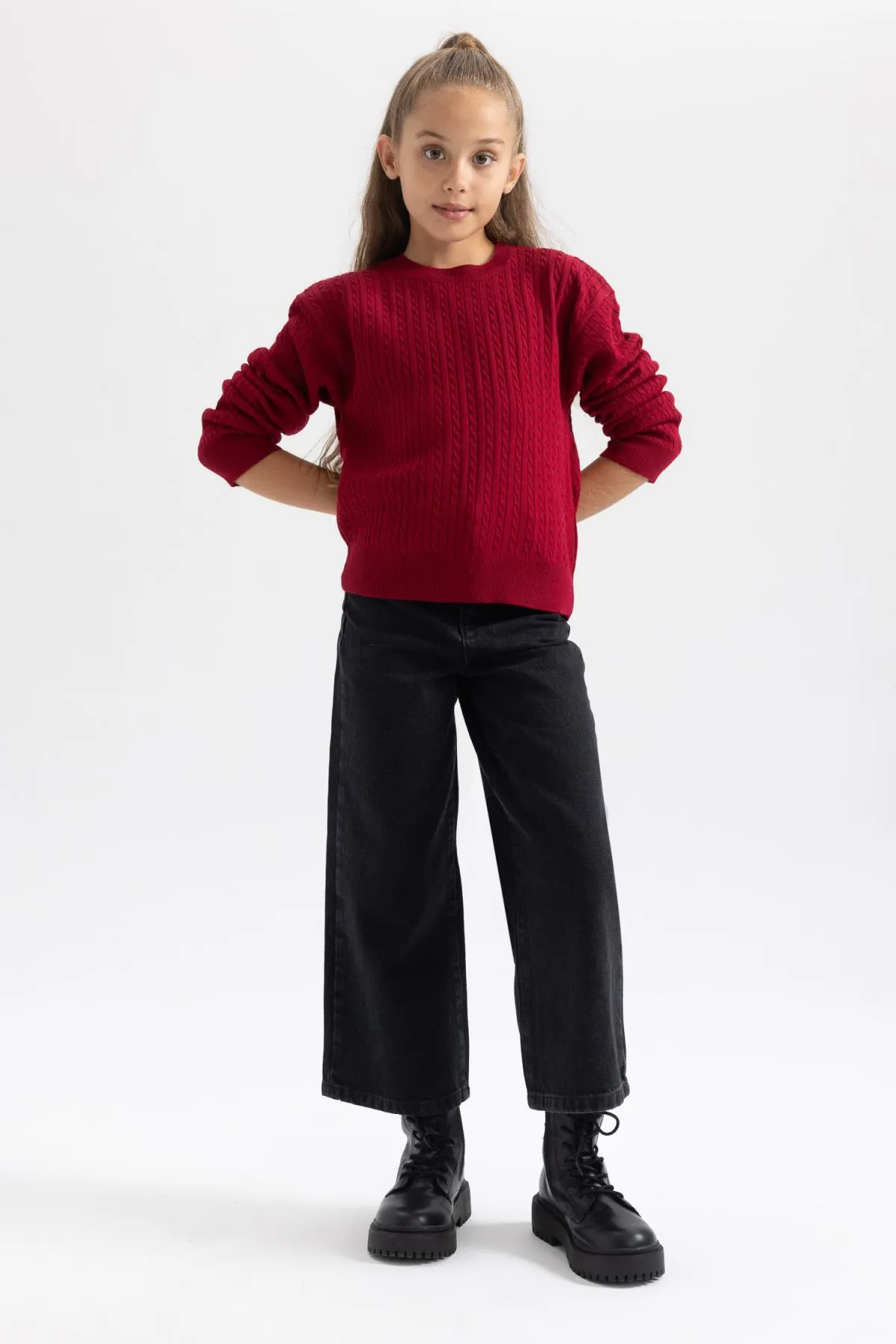 DeFacto  Mädchenpullover mit Rundhalsausschnitt B1701a823wn