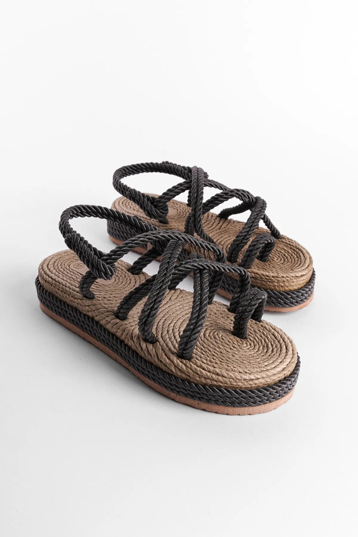 Capone Outfitters  Damen-Sandalen mit Keilabsatz und Schnürung