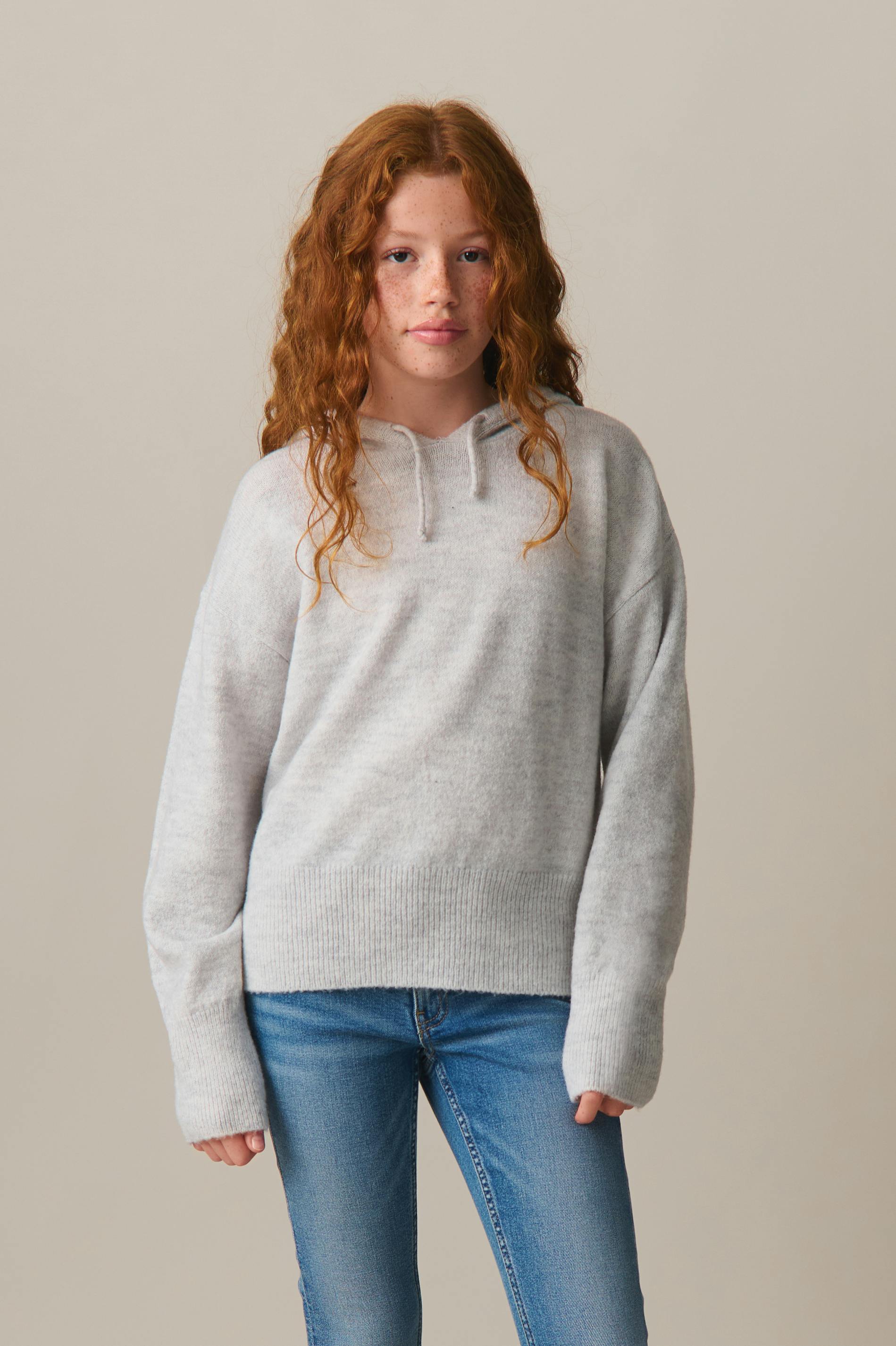 Y soft knitted hoodie