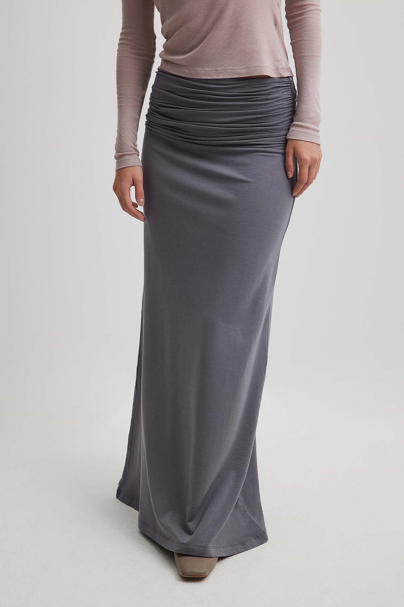 Maxirock mit gefalteter Taille