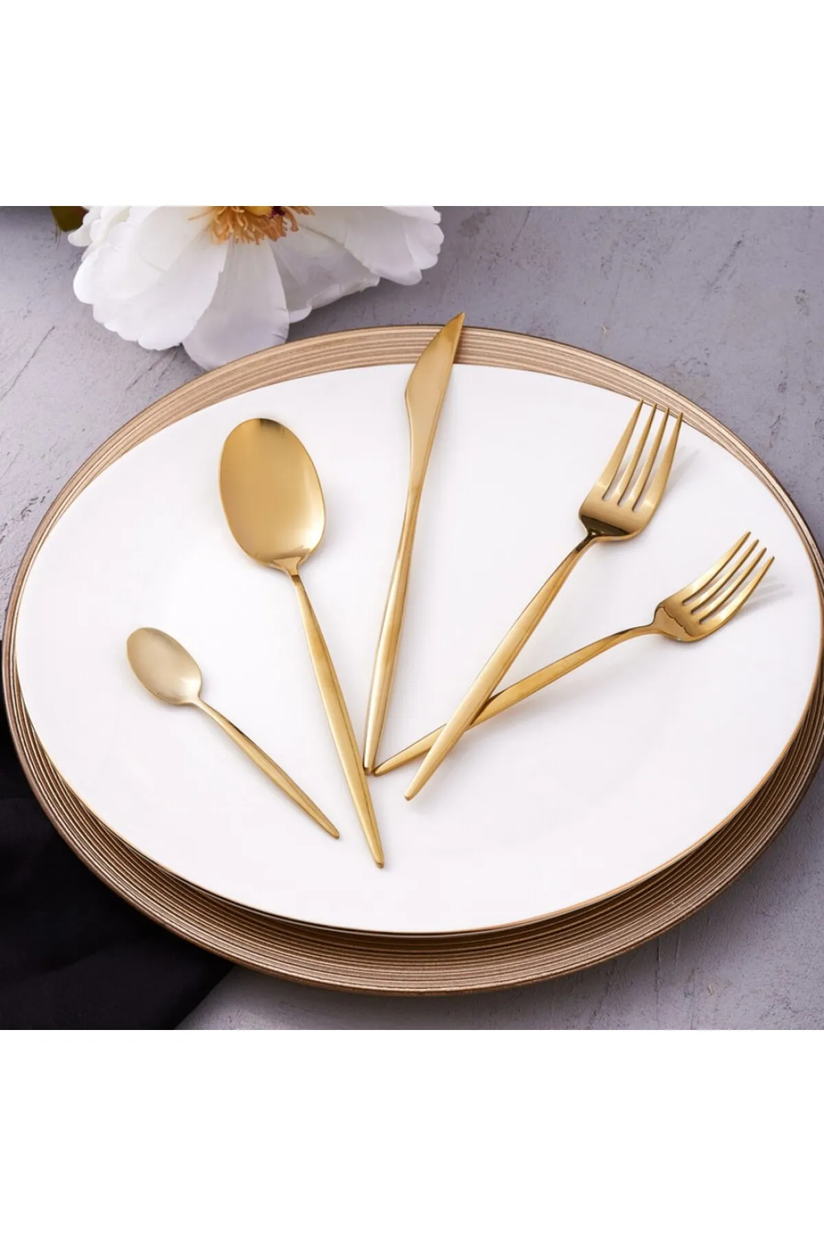 Karaca  Lizbon Gold 30-teiliges Besteckset für 6 Personen mit Box, Edelstahl, 30 Stück Goldenes Besteck