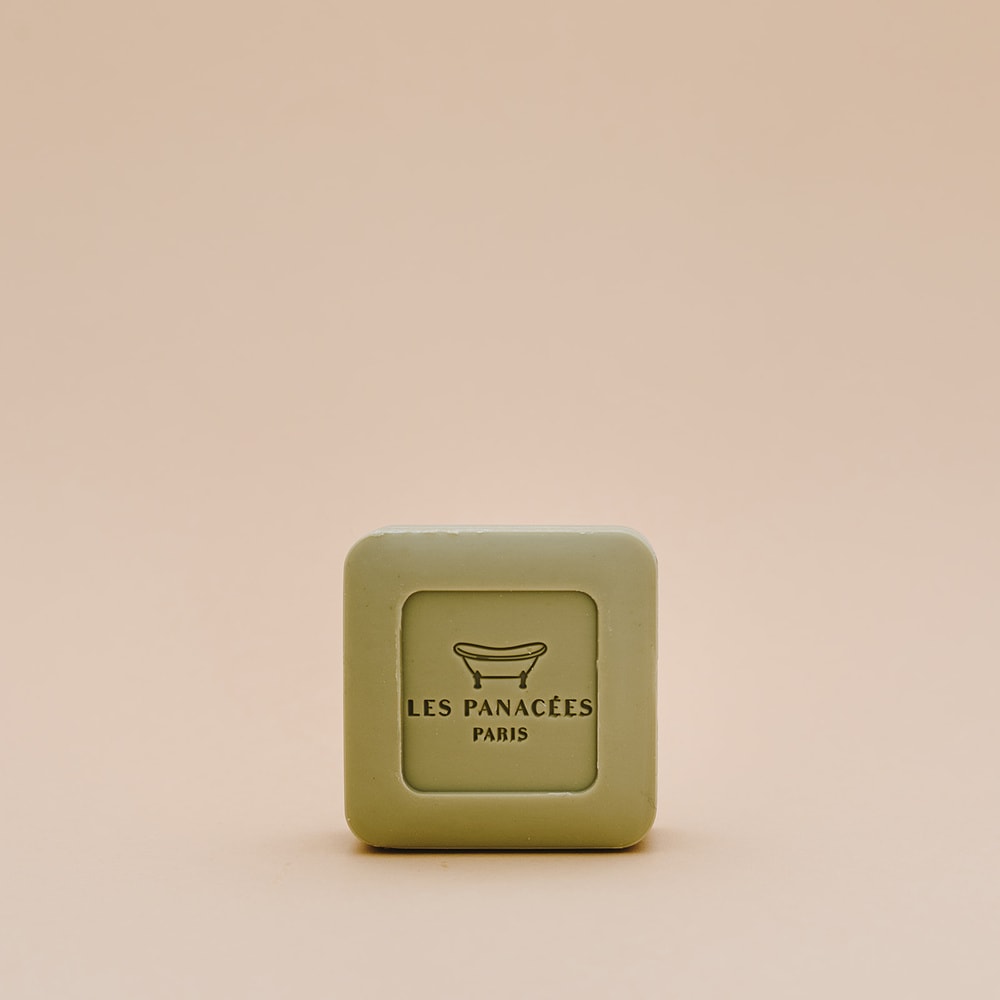 les panacées Shampoing solide A l'ombre des cyprès  format MAISON (75g) Shampoing solide