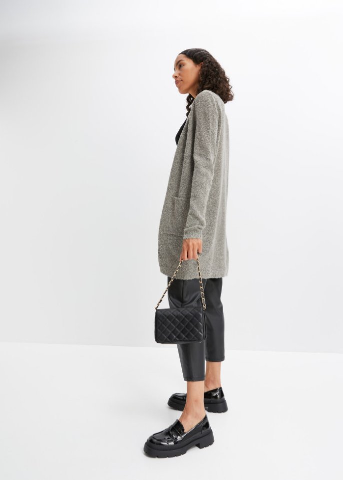 Boucle-Longstrickjacke