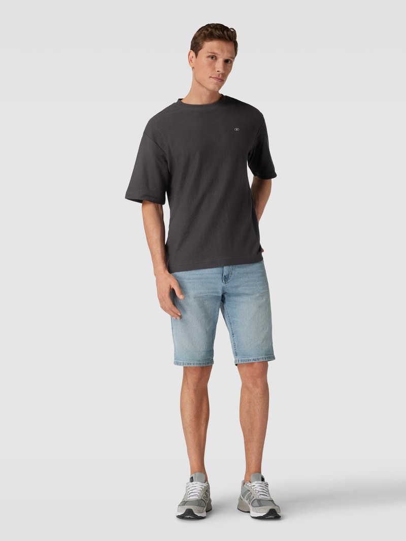 Loose Fit T-Shirt mit Label-Print in anthrazit