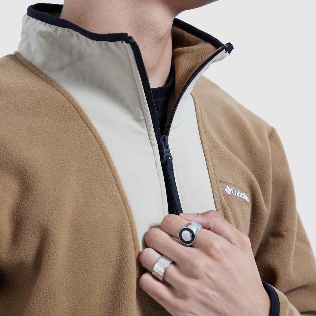 Columbia – Sequoia Grove – Beige, flerfärgad tröja med halv dragkedja