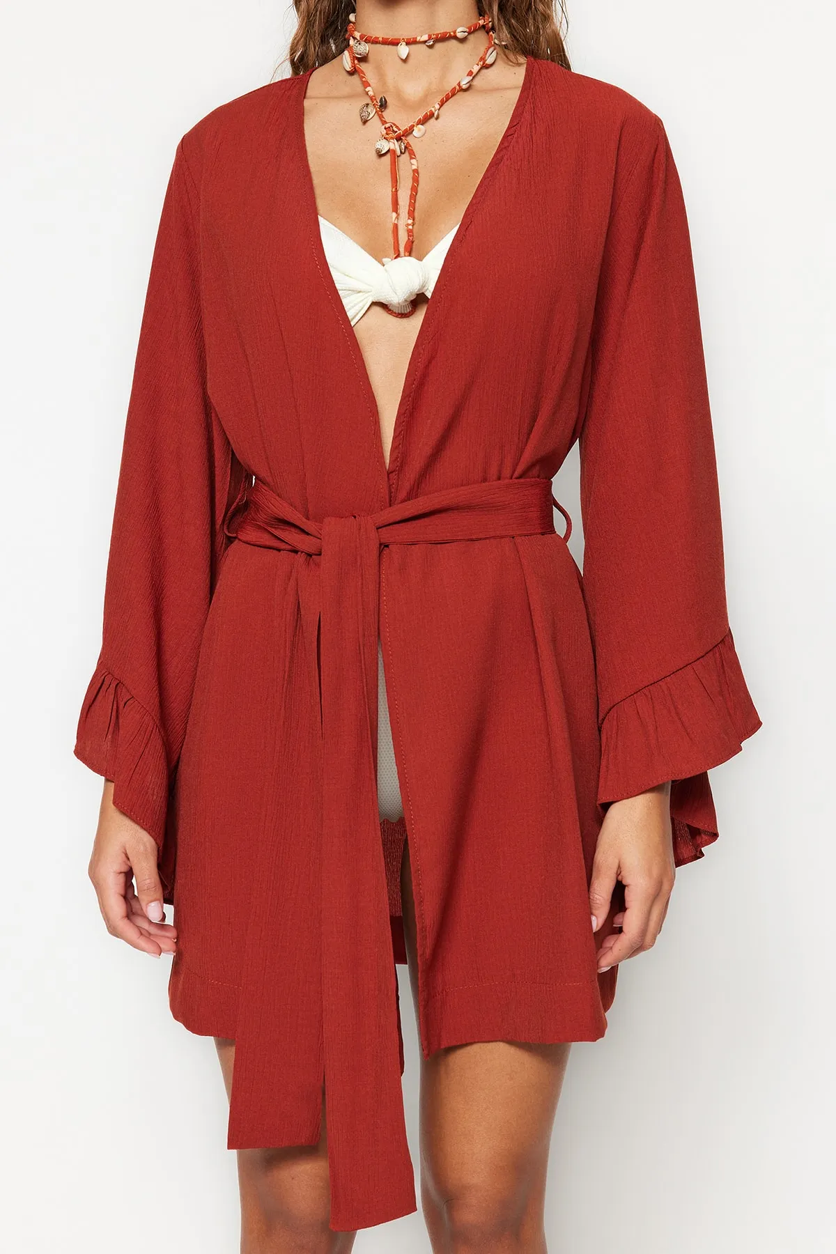 Trendyol Collection  Zimtfarbener, gewebter Mini-Volant-Kimono und -Kaftan mit Gürtel TBESS21KM0002
