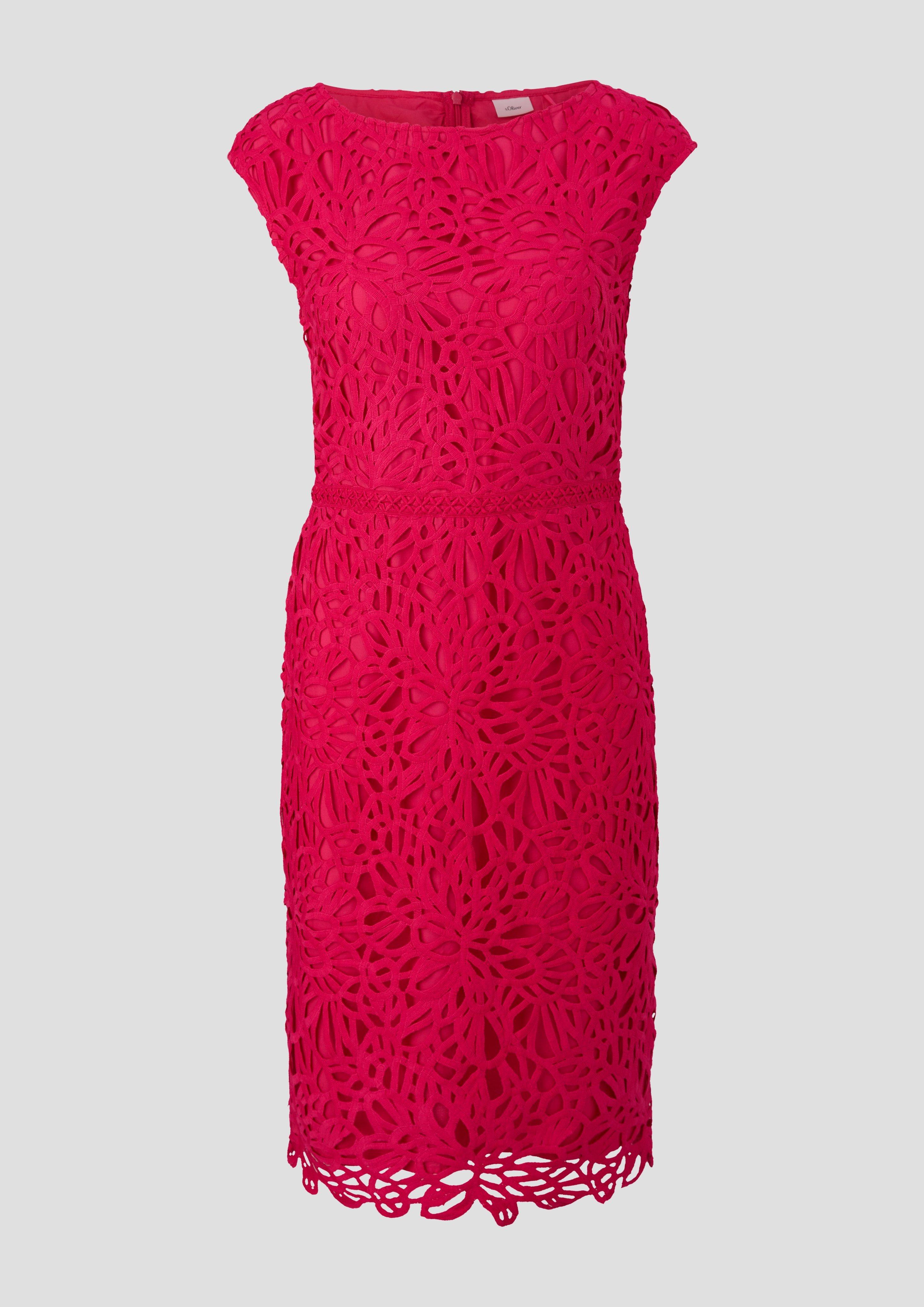 Tailliertes Spitzenkleid  2145068-4554