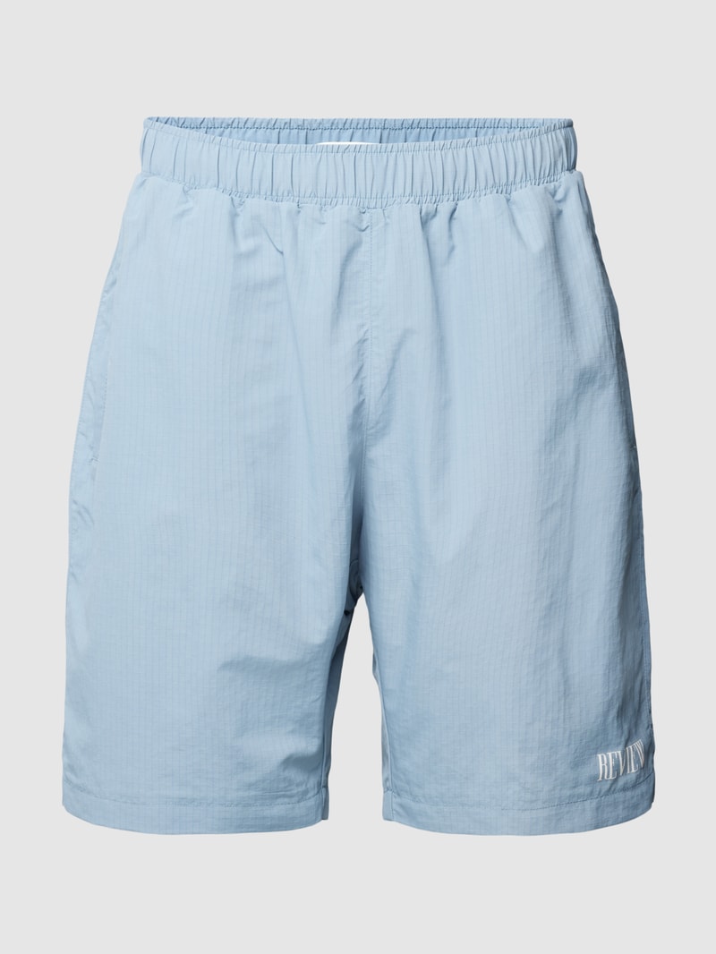 Shorts mit Label-Print in hellblau