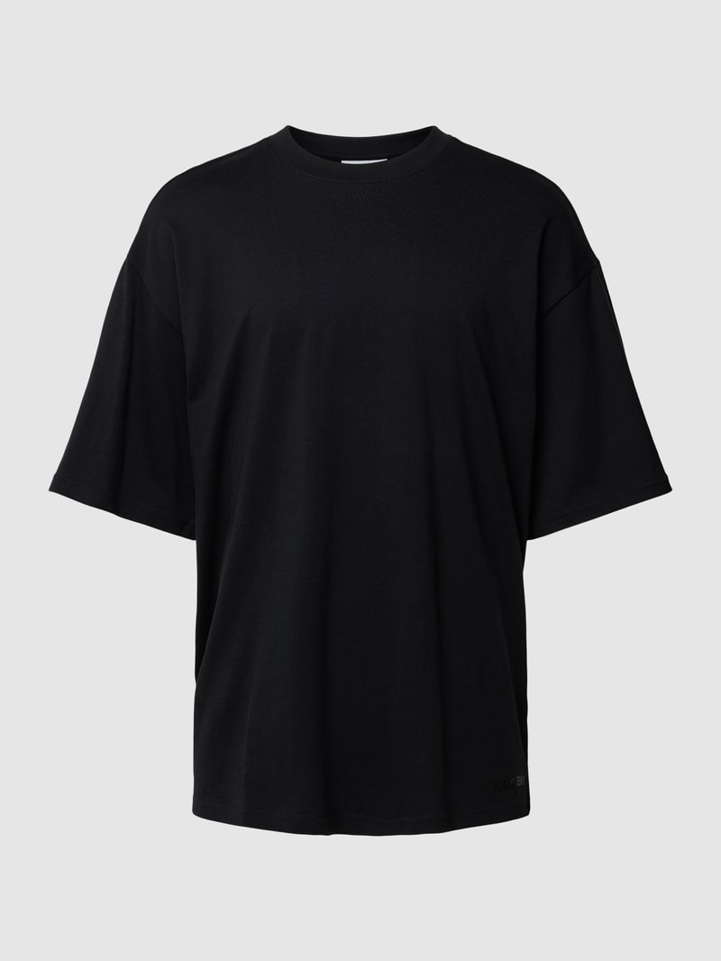 Oversized T-Shirt mit überschnittenen Ärmeln in schwarz