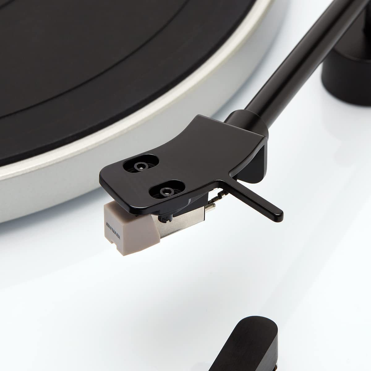 Aiwa APX-680BT BT-Plattenspieler Konvertierer 33/45 U/min Vinyl Plattenspieler (Riemenantrieb, hochwertiger Riemenantrieb, Touch-Bedienfeld aus Glaspolymer mit weißer LED-Hintergrundbeleuchtung)