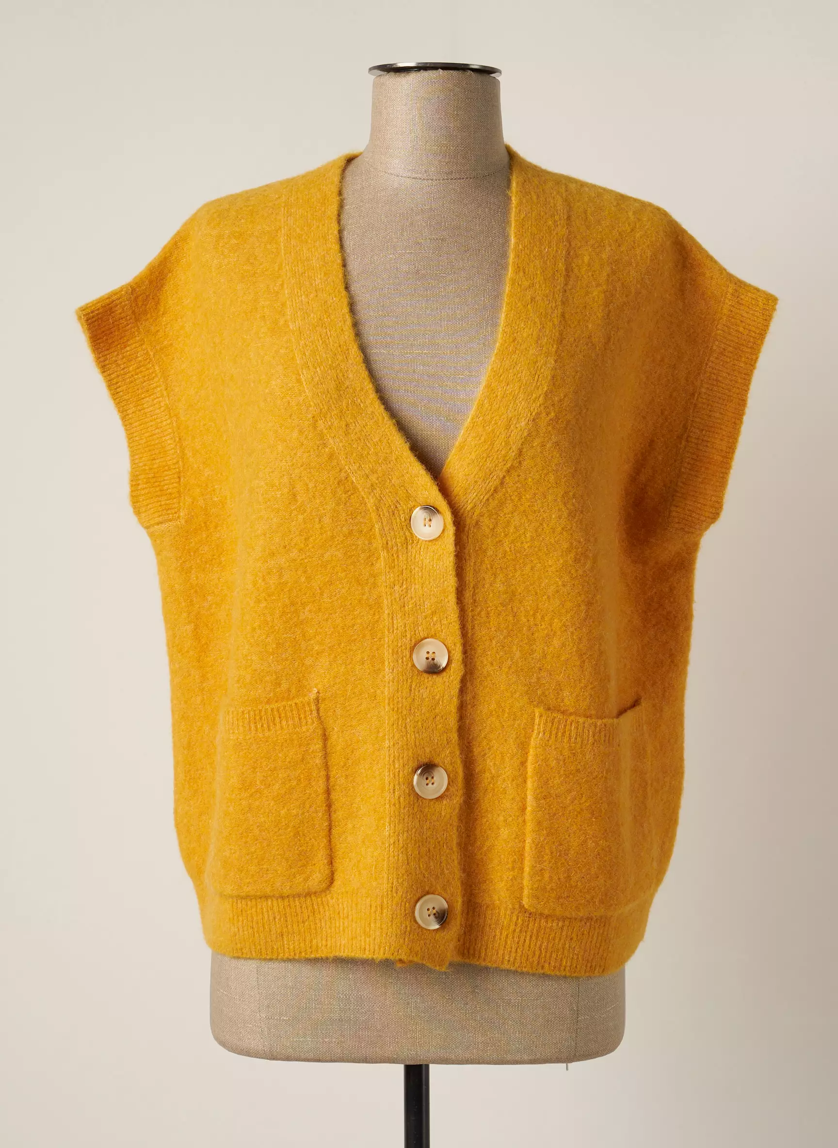 Lauren Vidal Gilets Manches Courtes Femme couleur jaune