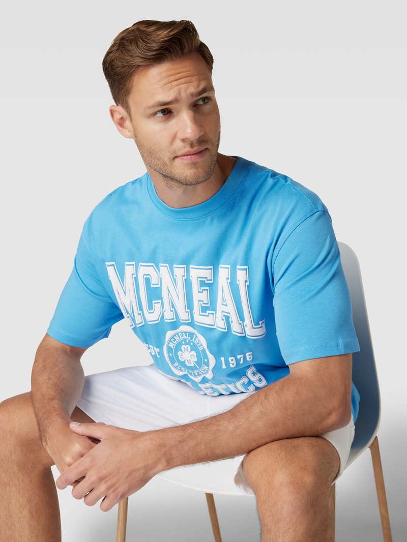 T-Shirt mit Label-Details Modell 'TOM' in blau