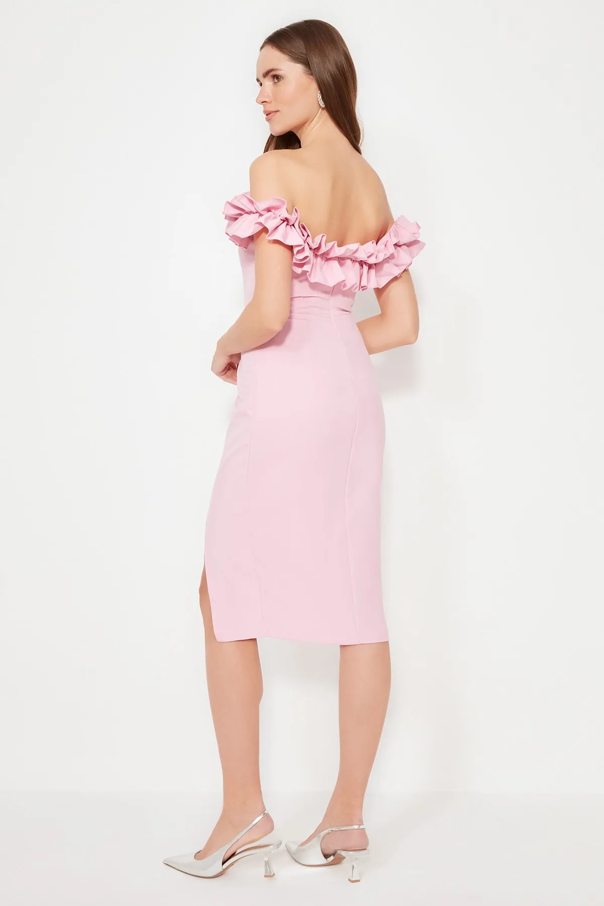 Trendyol Collection  Abendkleid mit rosa-lila Kragen und Ausschnitt TPRSS21EL1515
