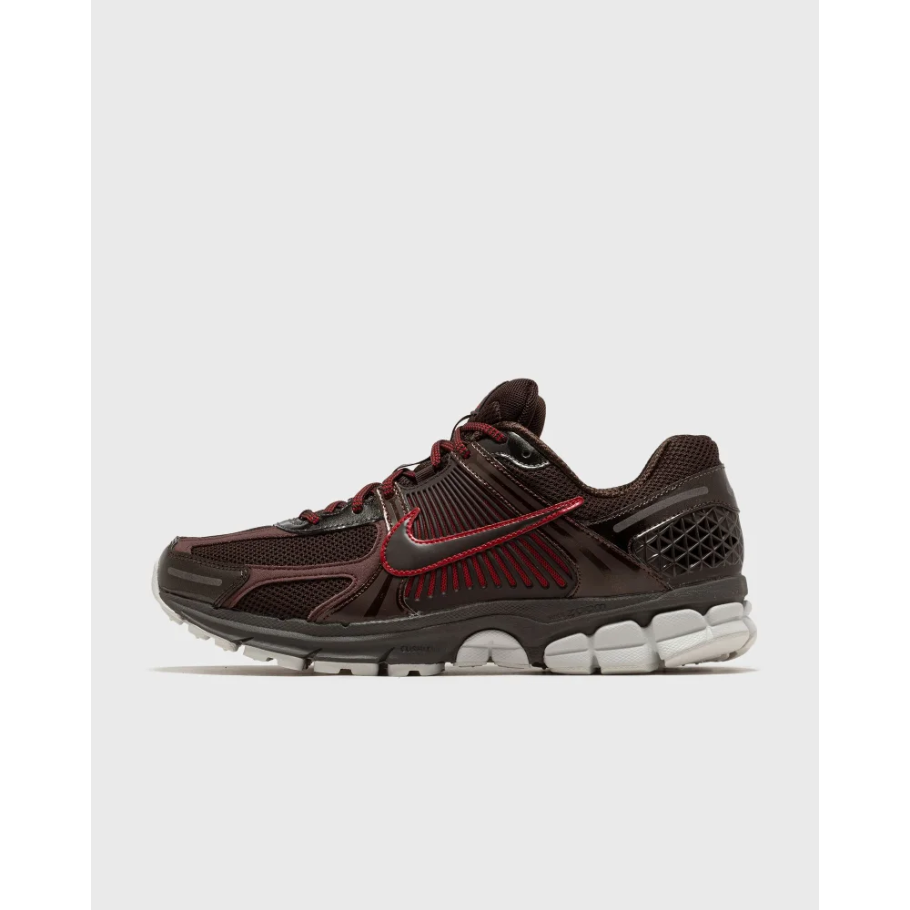 Nike Zoom Vomero 5 FN3420-200 / braun