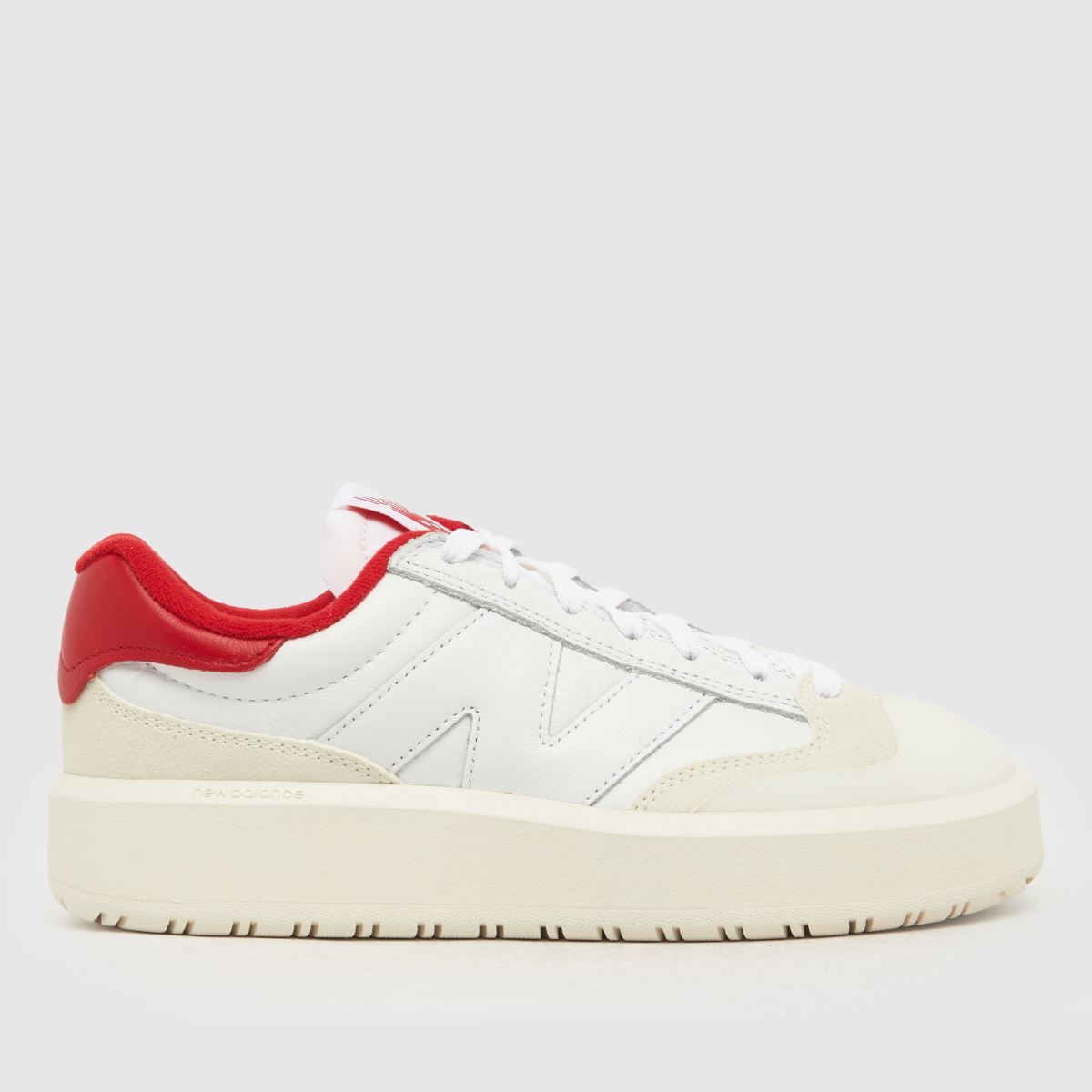 New Balance CT302 sportcipő fehér és piros színben