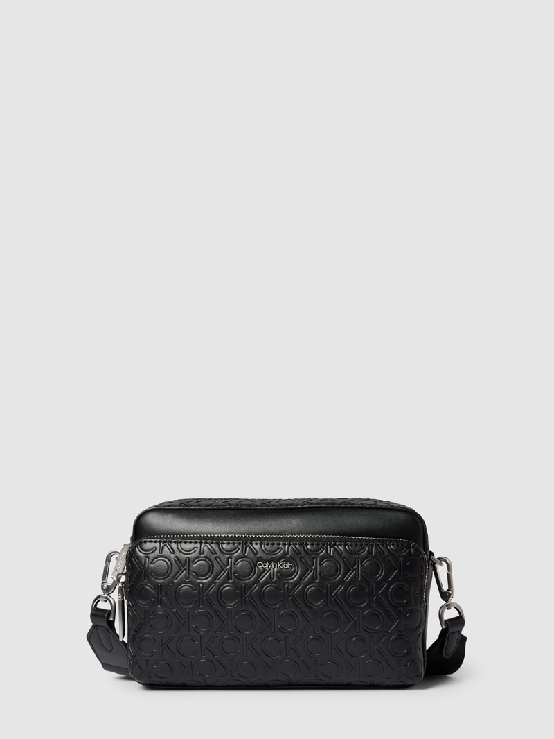 Handtasche mit Label-Details in schwarz