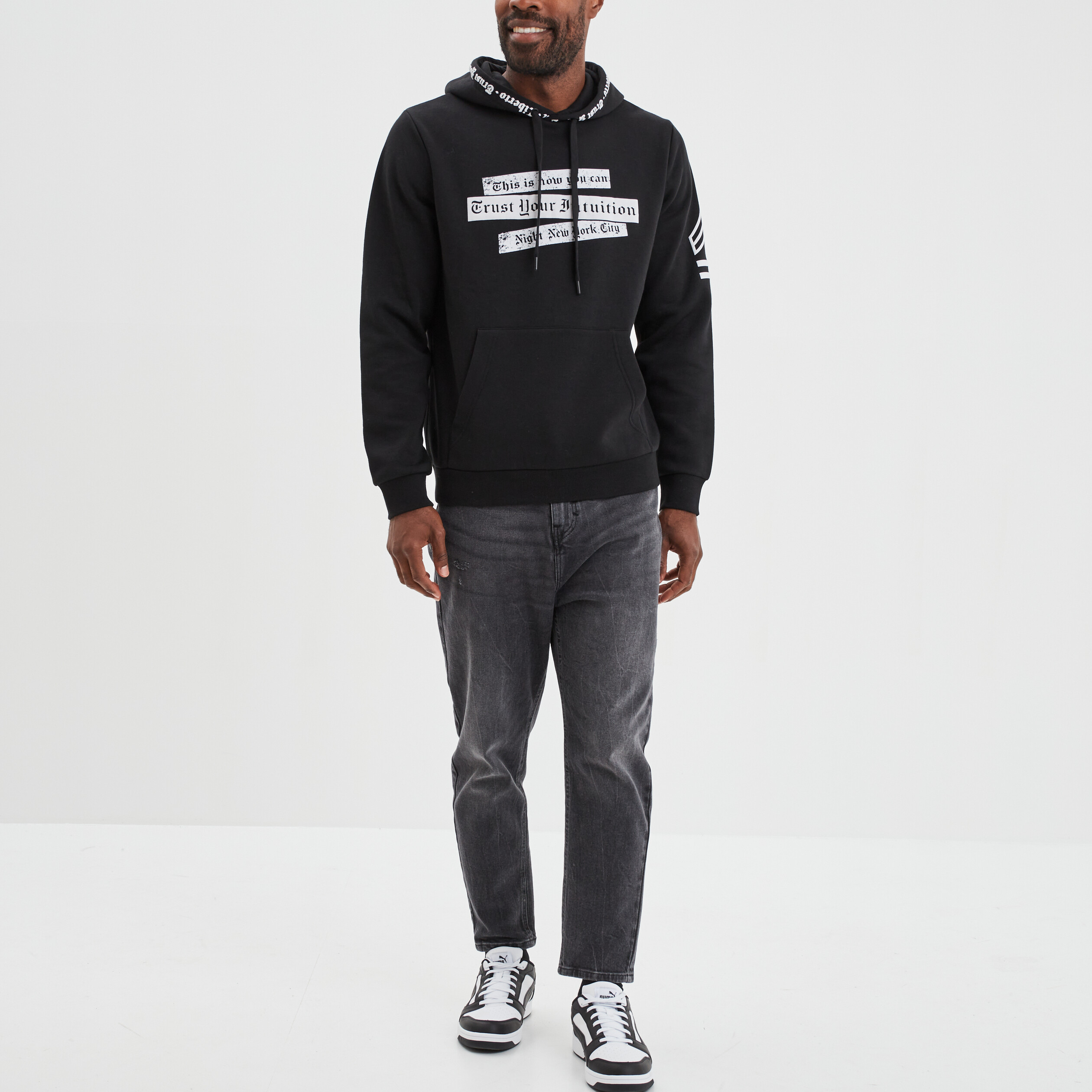 Sweat à capuche hoodie 1 poche Liberto noir homme | La Halle