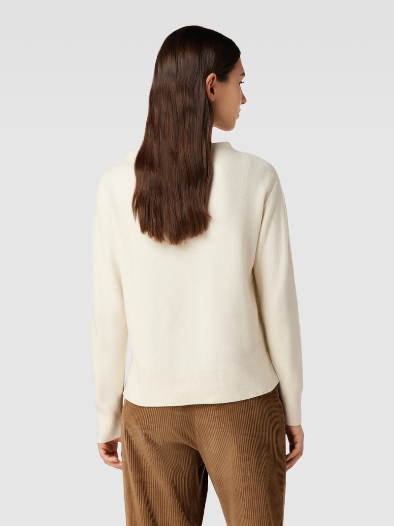 Strickpullover mit Ziernähten in beige