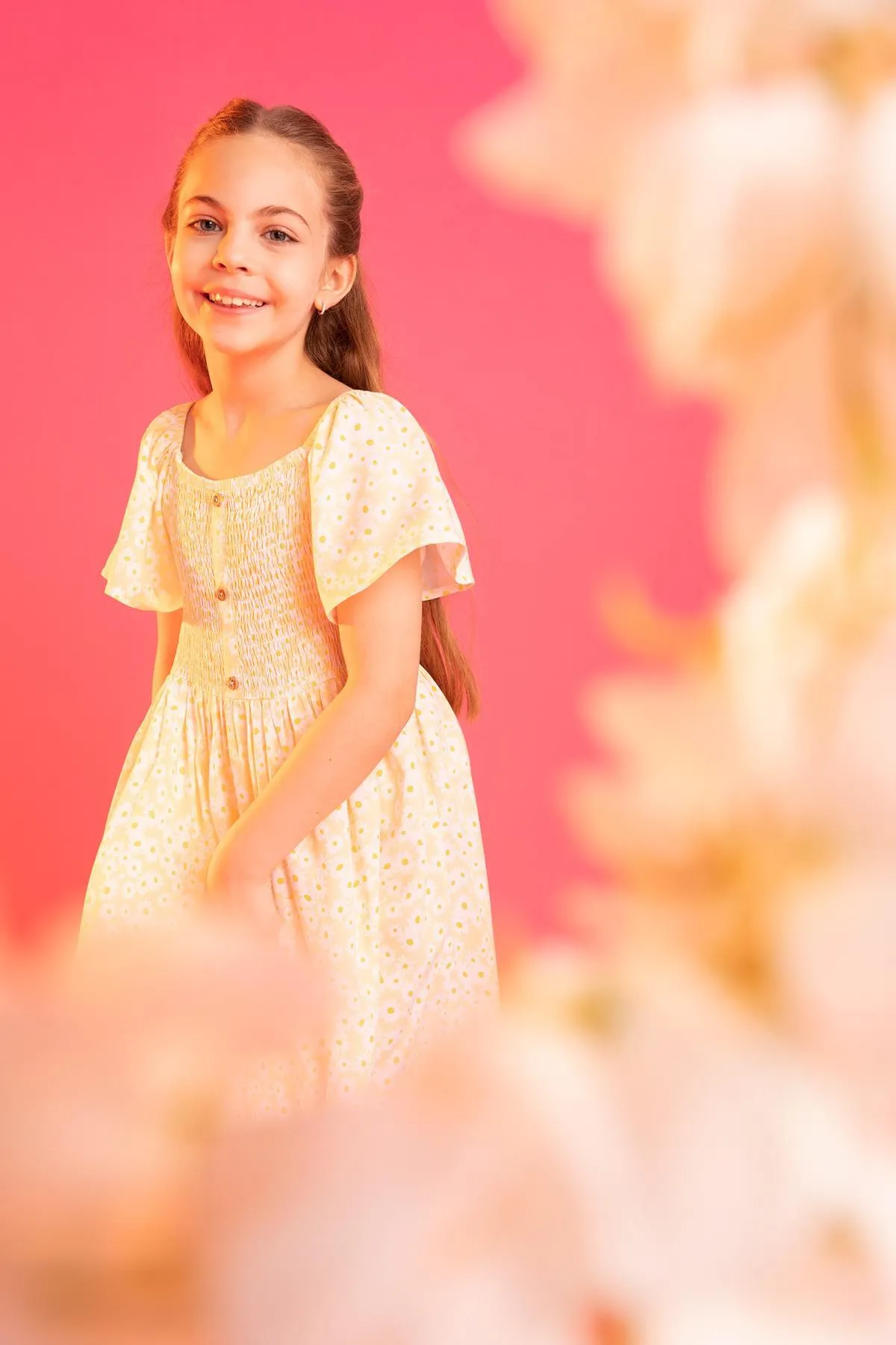 DeFacto  Mädchen Kleid aus Baumwolle und Viskose mit Blumenmuster und kurzen Ärmeln, X3662a622sm