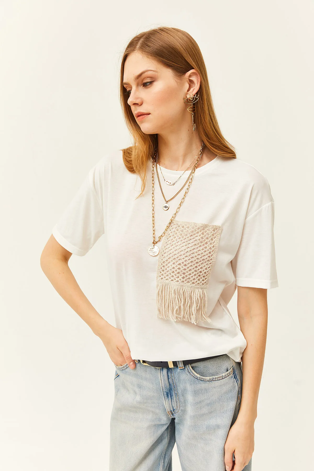Olalook  Ecrufarbenes Garniert-T-Shirt für Damen TSH-19000768
