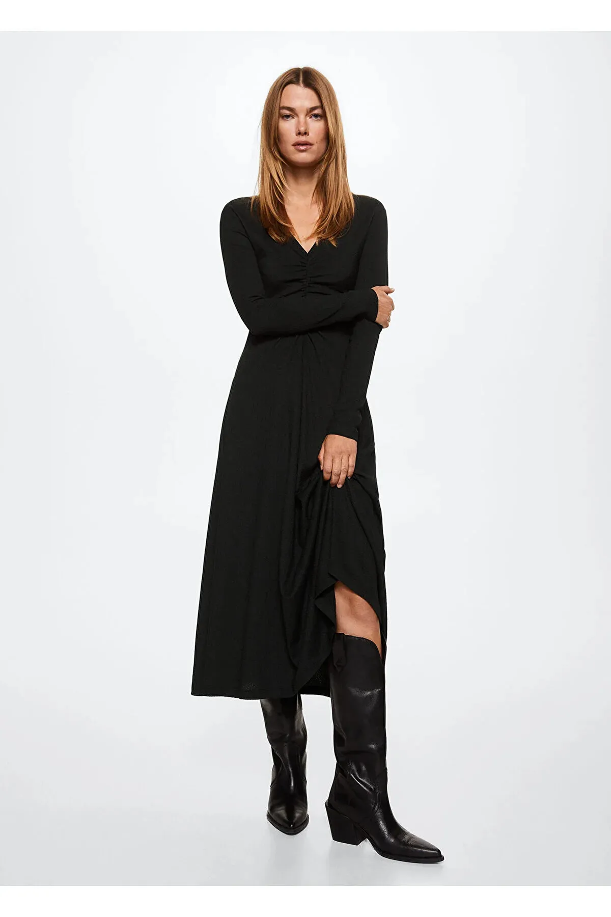 MANGO  37044066 Kleider und Overalls Schwarz