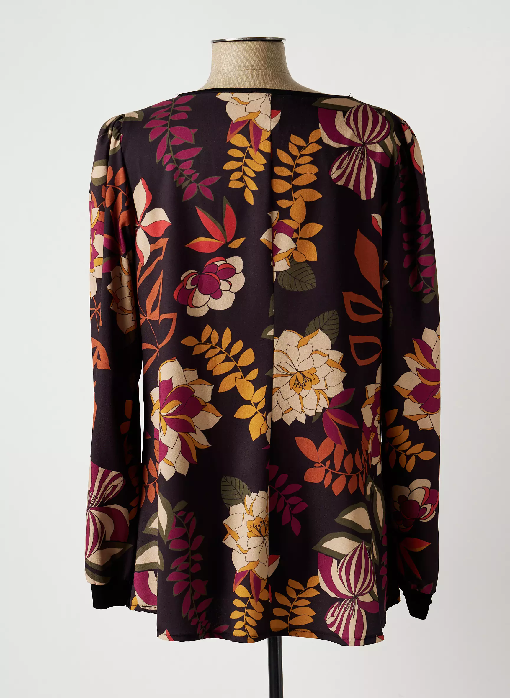 An Ii Vito Tshirts Femme couleur marron