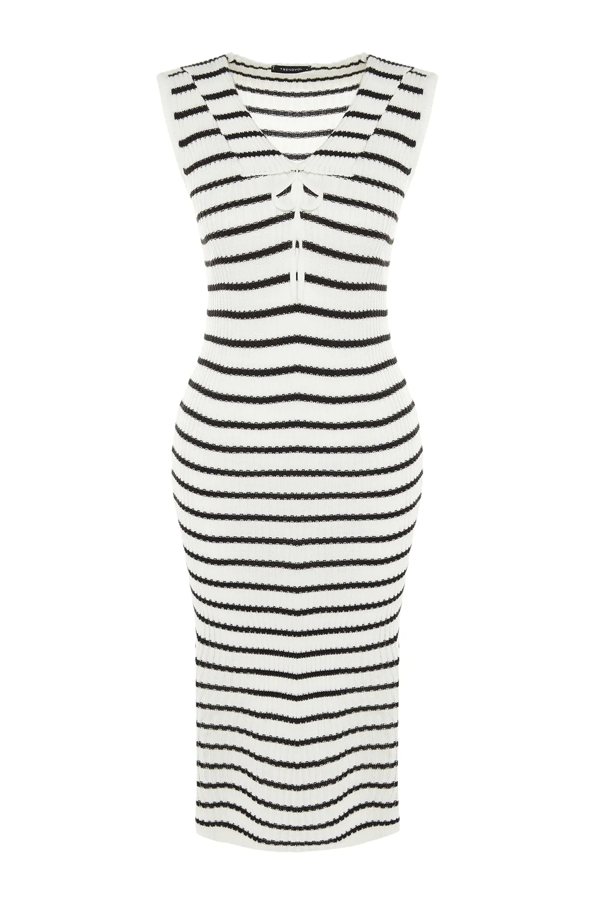 Trendyol Collection  Ecru Midi-Strickkleid mit V-Ausschnitt TWOSS22EL2736