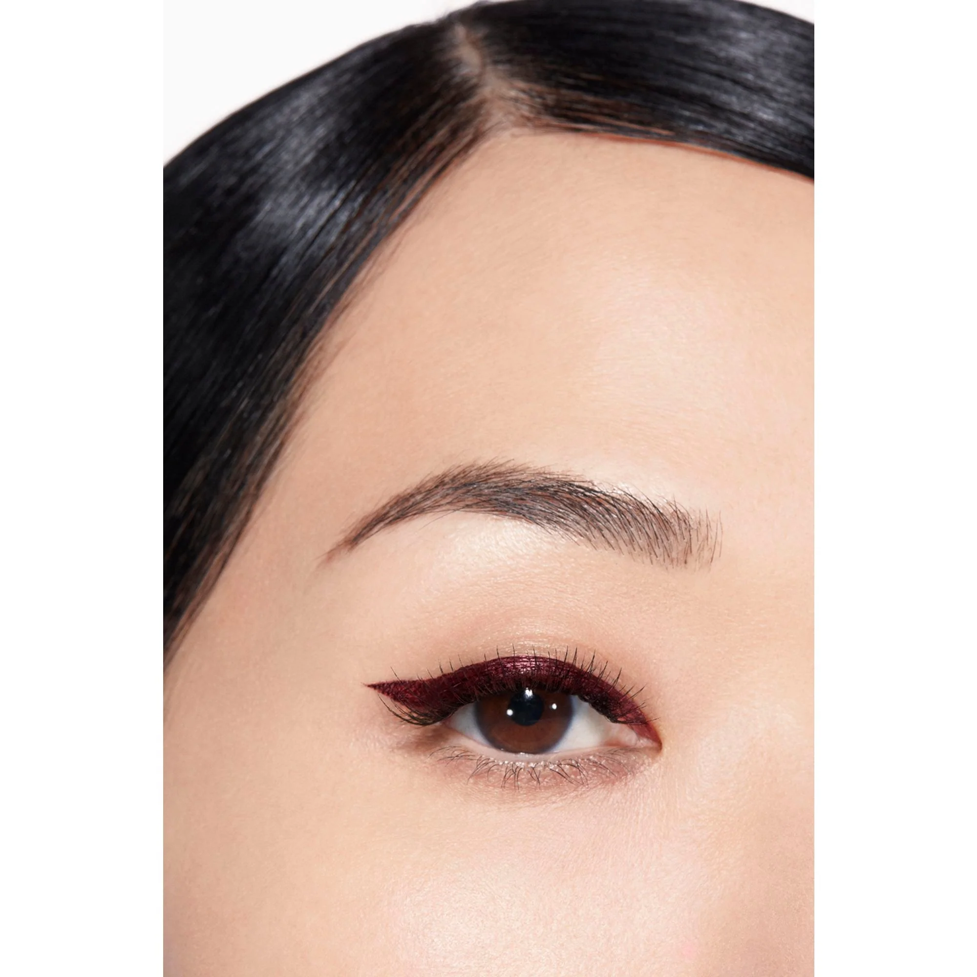 LE LINER DE CHANEL - DELINEADOR DE OJOS LÍQUIDO ULTRA PRECISO, DE LARGA DURACIÓN E IMPERMEABLE