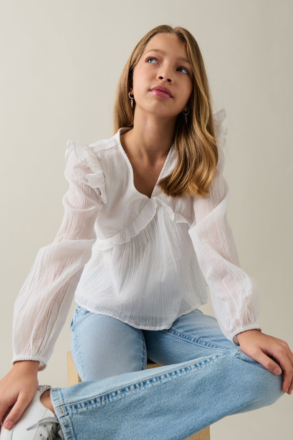 Y frill v blouse
