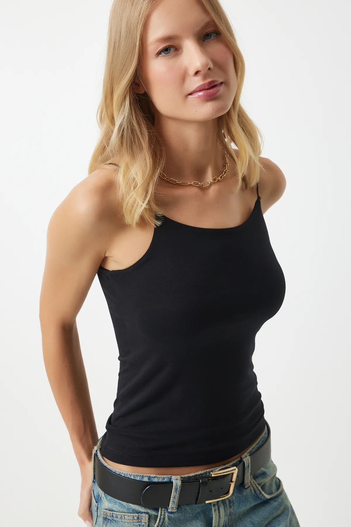 Happiness İstanbul  Schwarze Strick-Body-Bluse mit Seilriemen für Damen LD00018