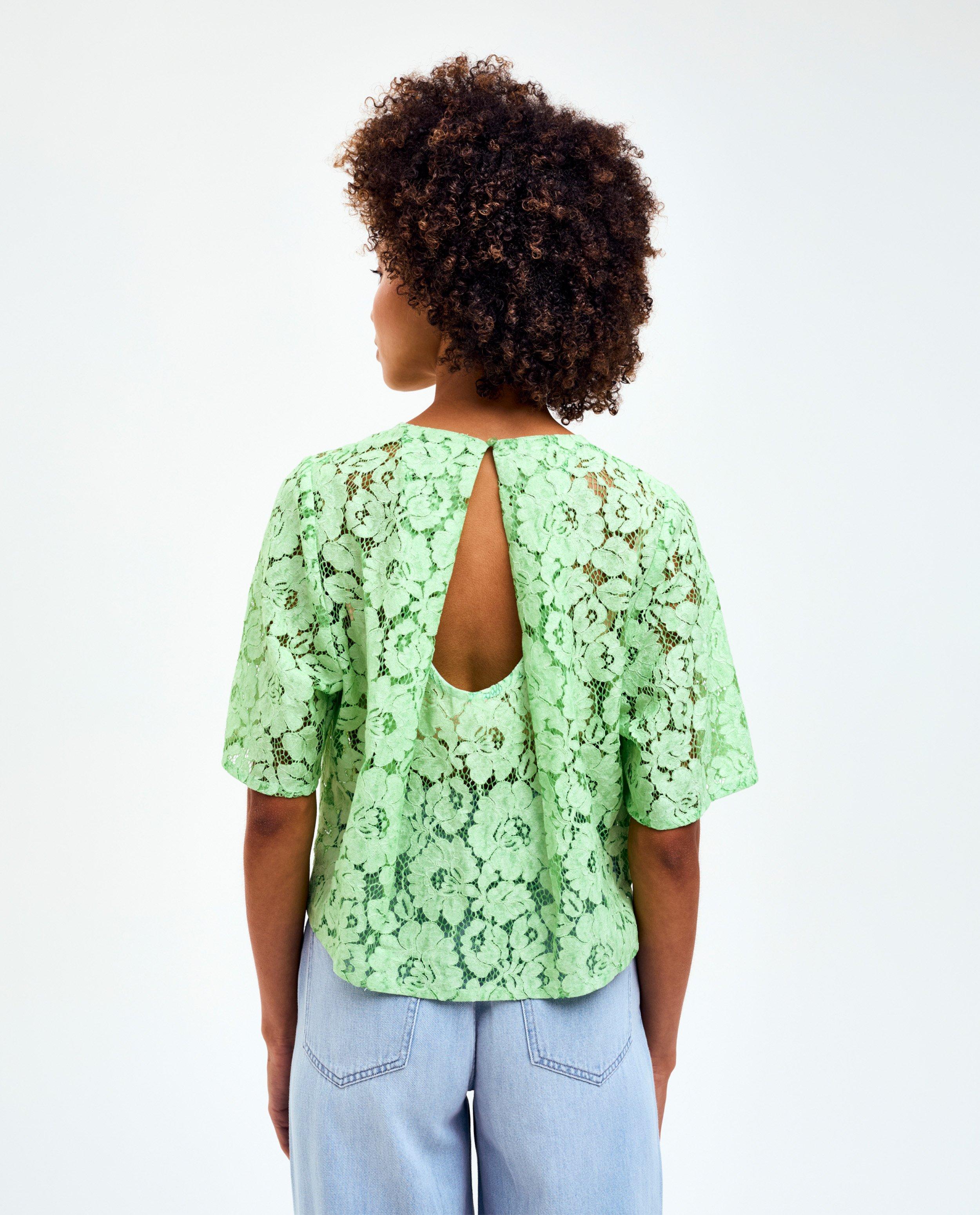 Bluză de damă CKS cu model floral verde aprins