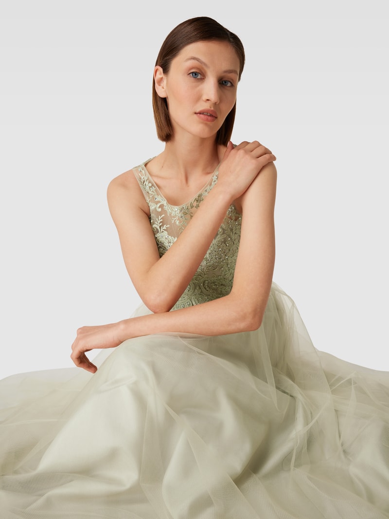 Abendkleid mit Spitzenbesatz in mint