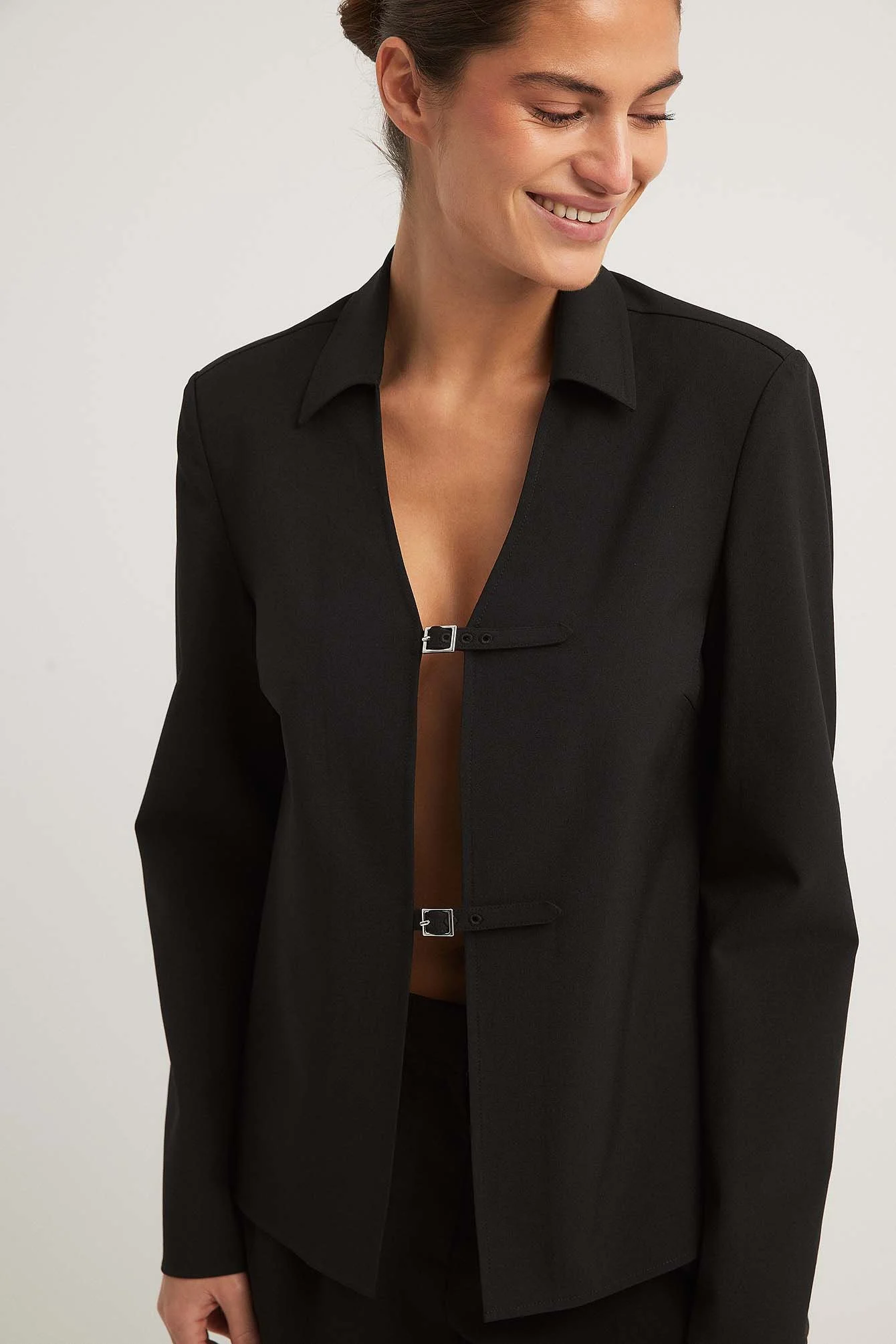 Bluse mit Schnallendetail vorne