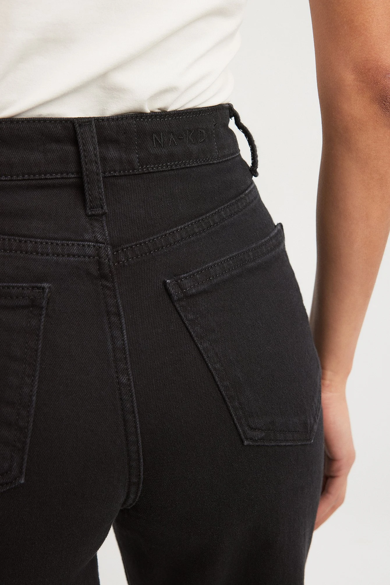 Hochgeschnittene Cropped-Jeans