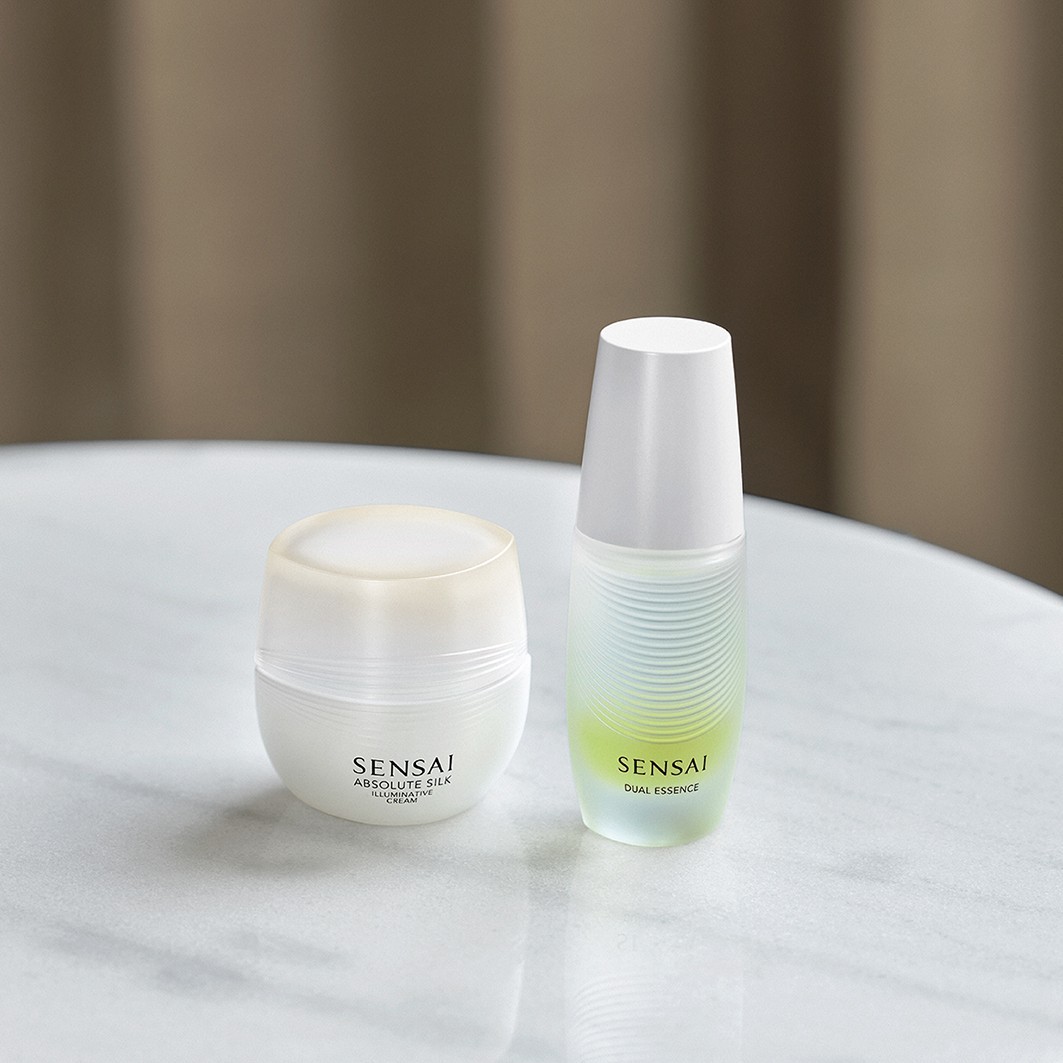 SENSAI dviguba esencija