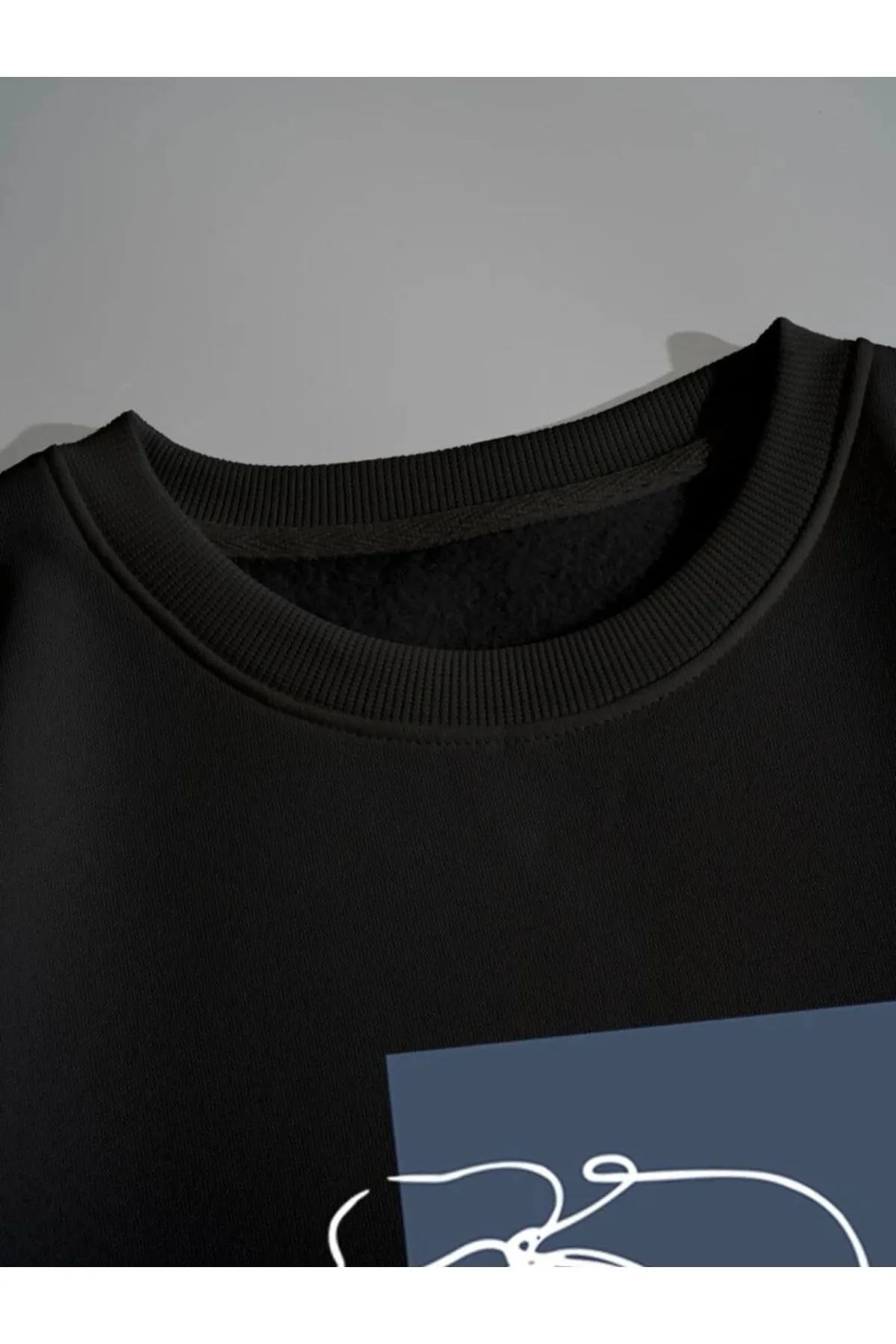 MOONBULL  Sweatshirt - Schwarz - Regular Fit