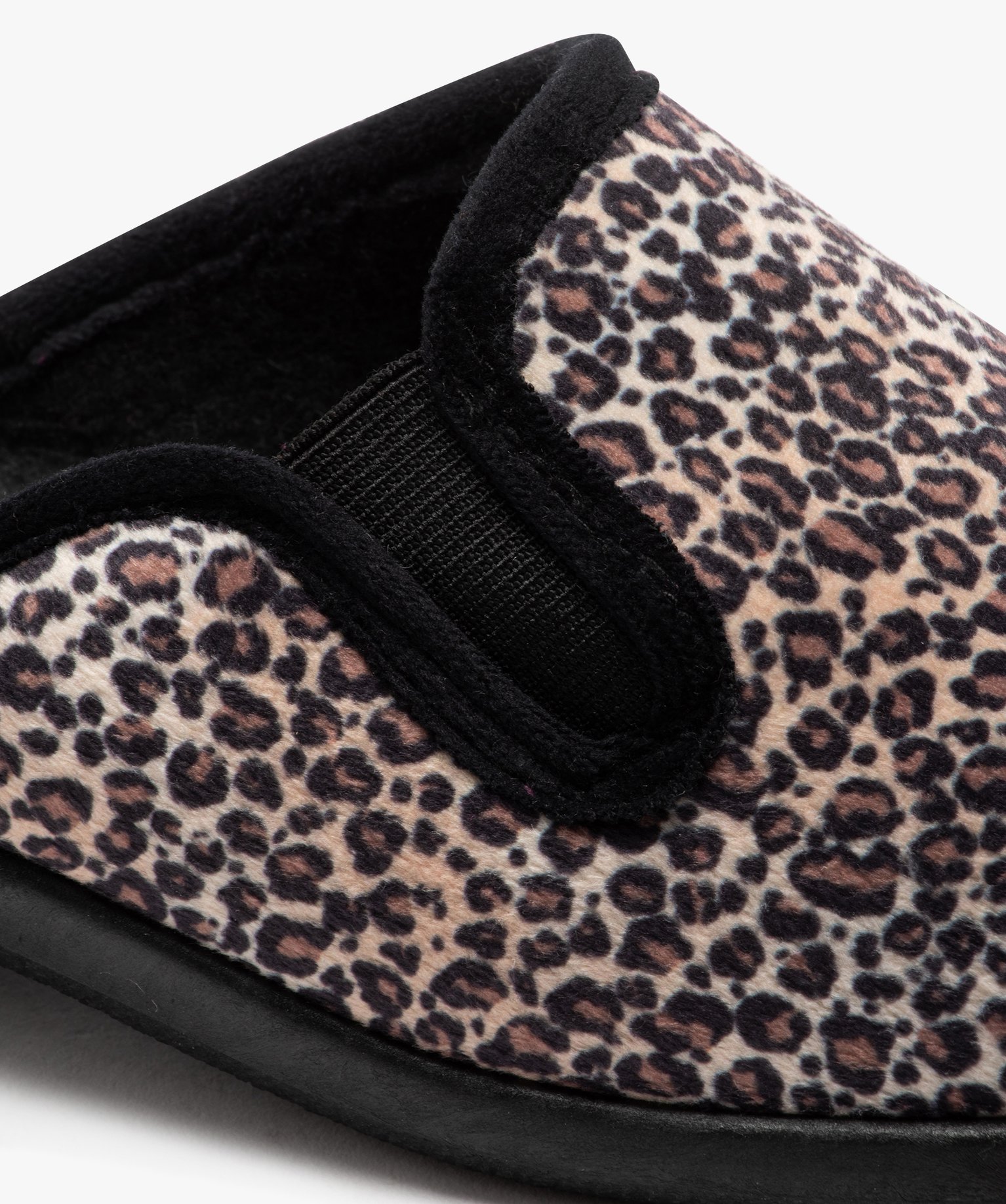 Chaussons femme mules confort compensées à motif léopard imprime | GEMO